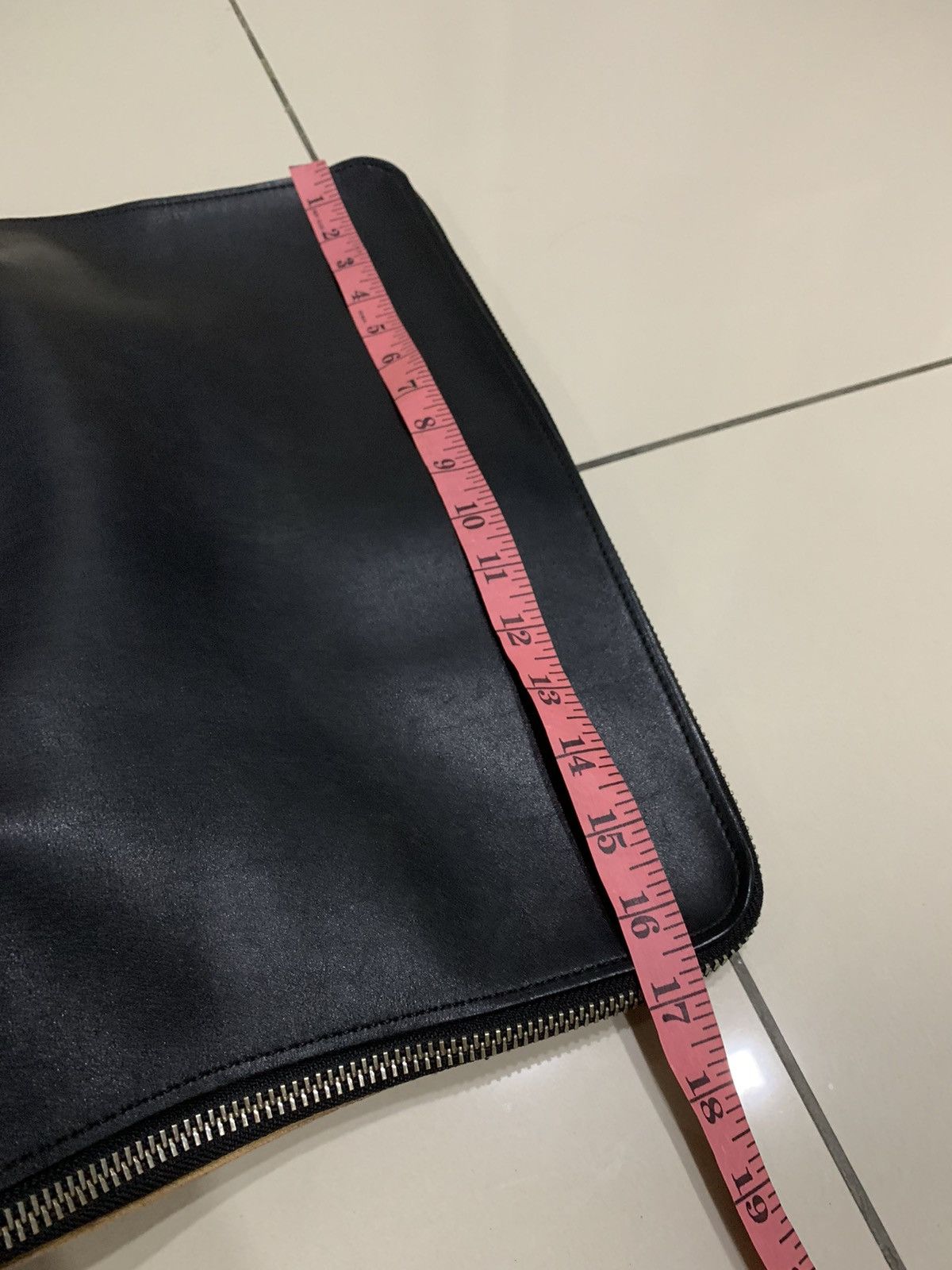 3.1 Phillip Lim BEIGE BLACK 3.1 HOUR BAG FULL LEATHER RARE Size ONE SIZE - 9 Thumbnail