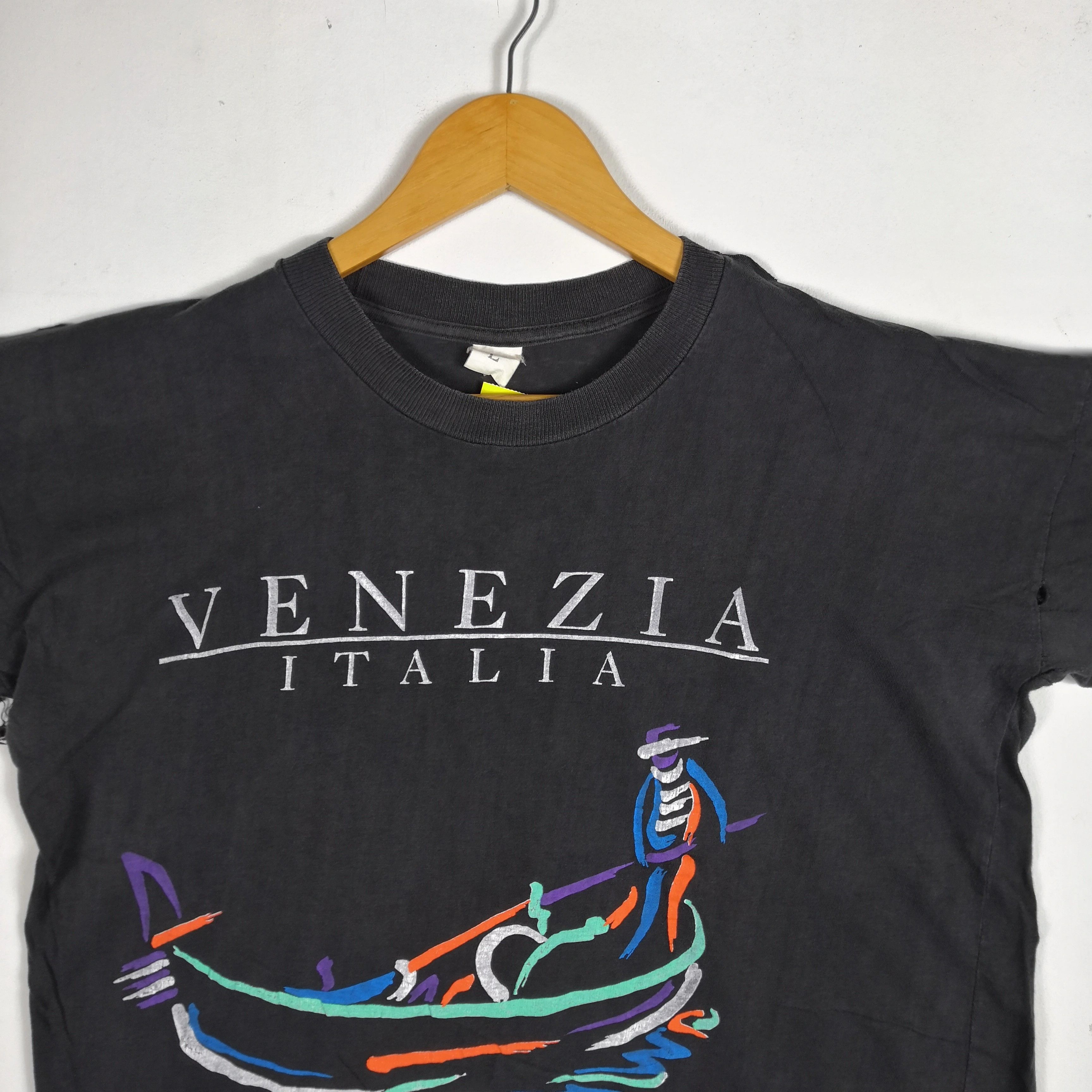 Vintage Vintage Venezia Italia T-Shirt La Gondola Art Novelty Tees Size US L / EU 52-54 / 3 - 2 Thumbnail