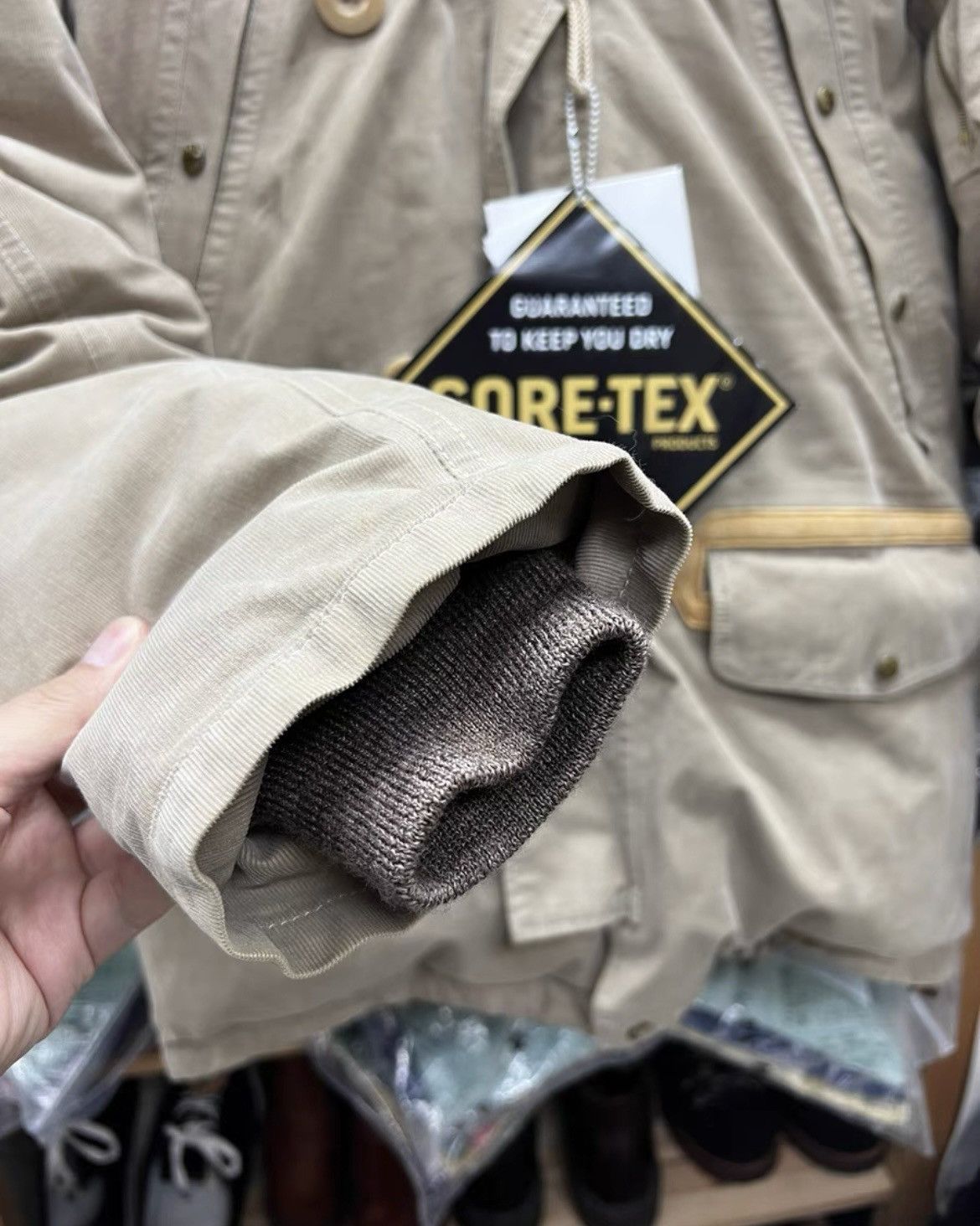 Visvim Visvim Gore TEX Valdez Down JKT Size US L / EU 52-54 / 3 - 10 Thumbnail