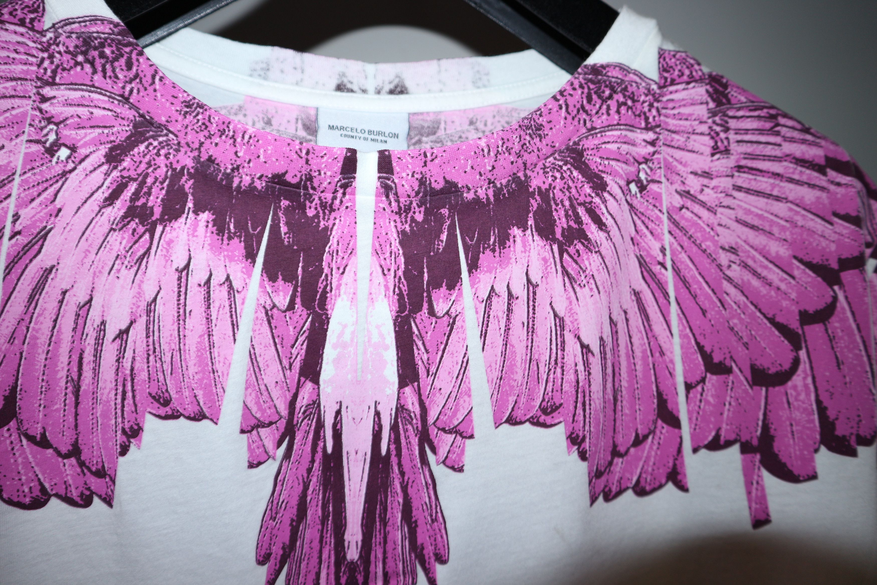 Marcelo Burlon Pink alas print t-shirt Size US S / EU 44-46 / 1 - 5 Thumbnail