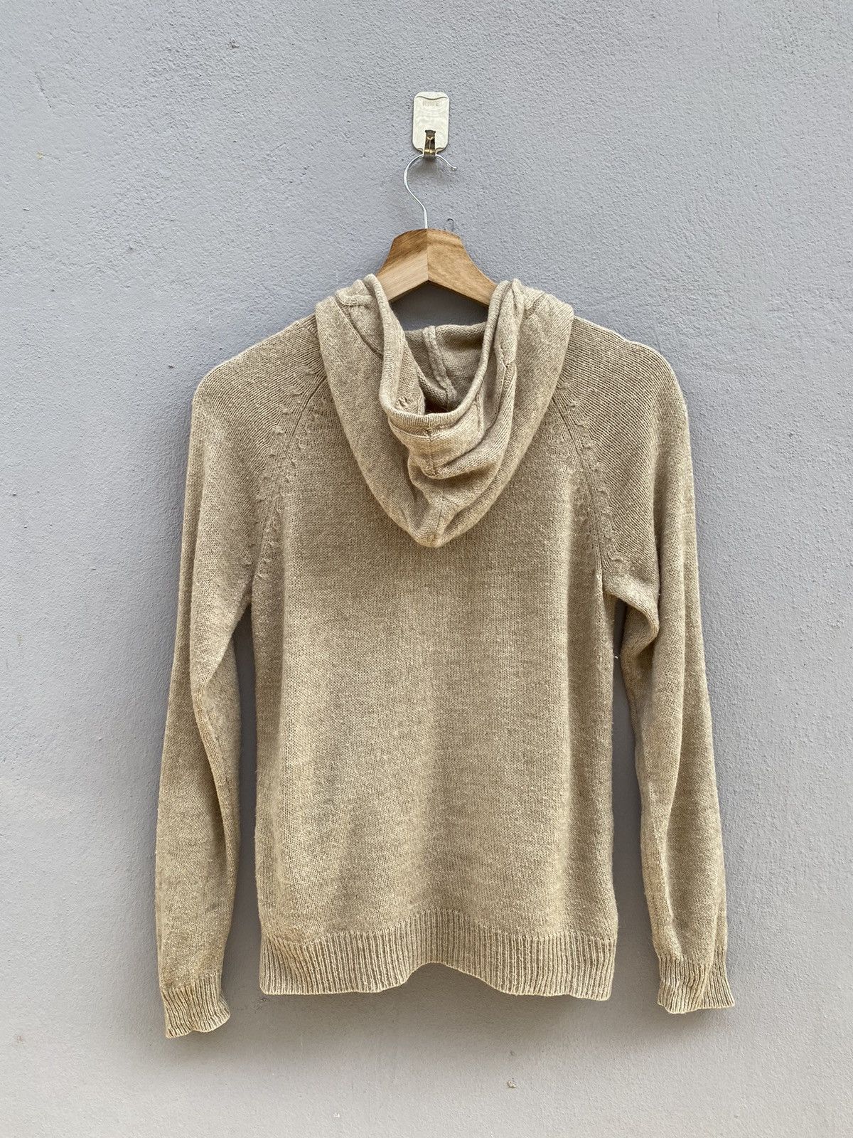 Beauty Beast 💥Vintage Japanese Brand “UNIQLO” Knitwear Hoodie Size US M / EU 48-50 / 2 - 6 Thumbnail