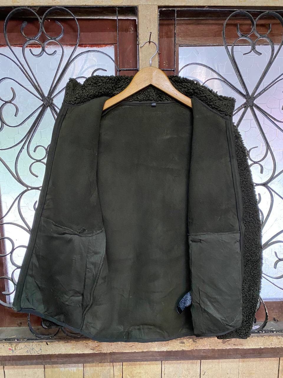 Japanese Brand × Uniqlo STEALS🔥UNIQLO MEN PILE-LINED FLEECE JACKET DARK GREEN Size US S / EU 44-46 / 1 - 7 Thumbnail