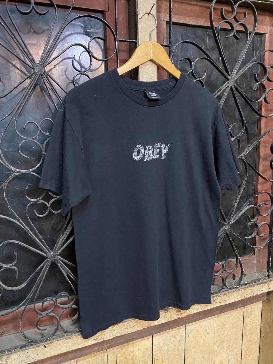 Obey 🔥VINTAGE OBEY TEE Size US M / EU 48-50 / 2 - 3 Thumbnail