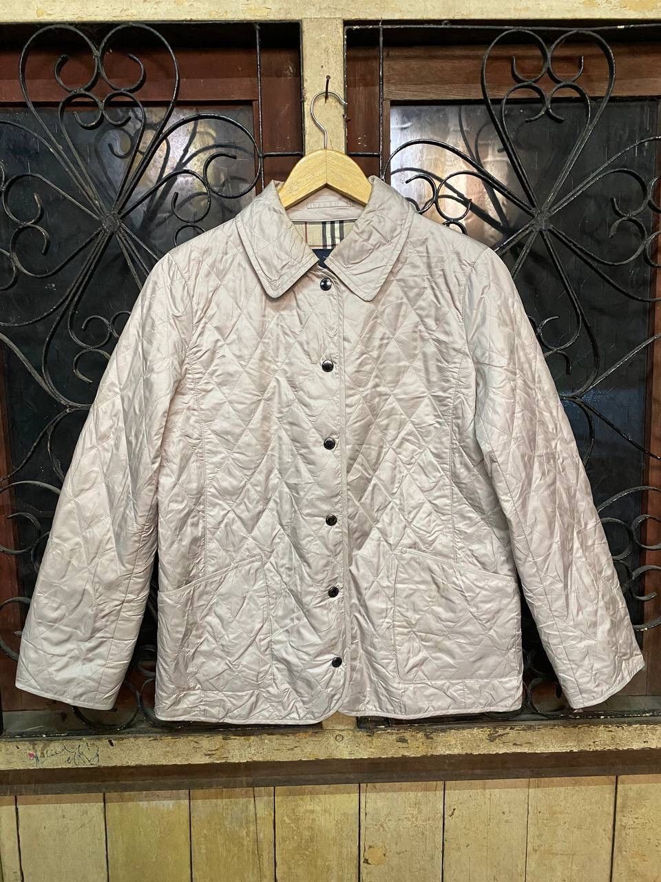 Burberry Authenthic Burberry London Insulated Nova Check Jacket Size US M / EU 48-50 / 2 - 1 Thumbnail