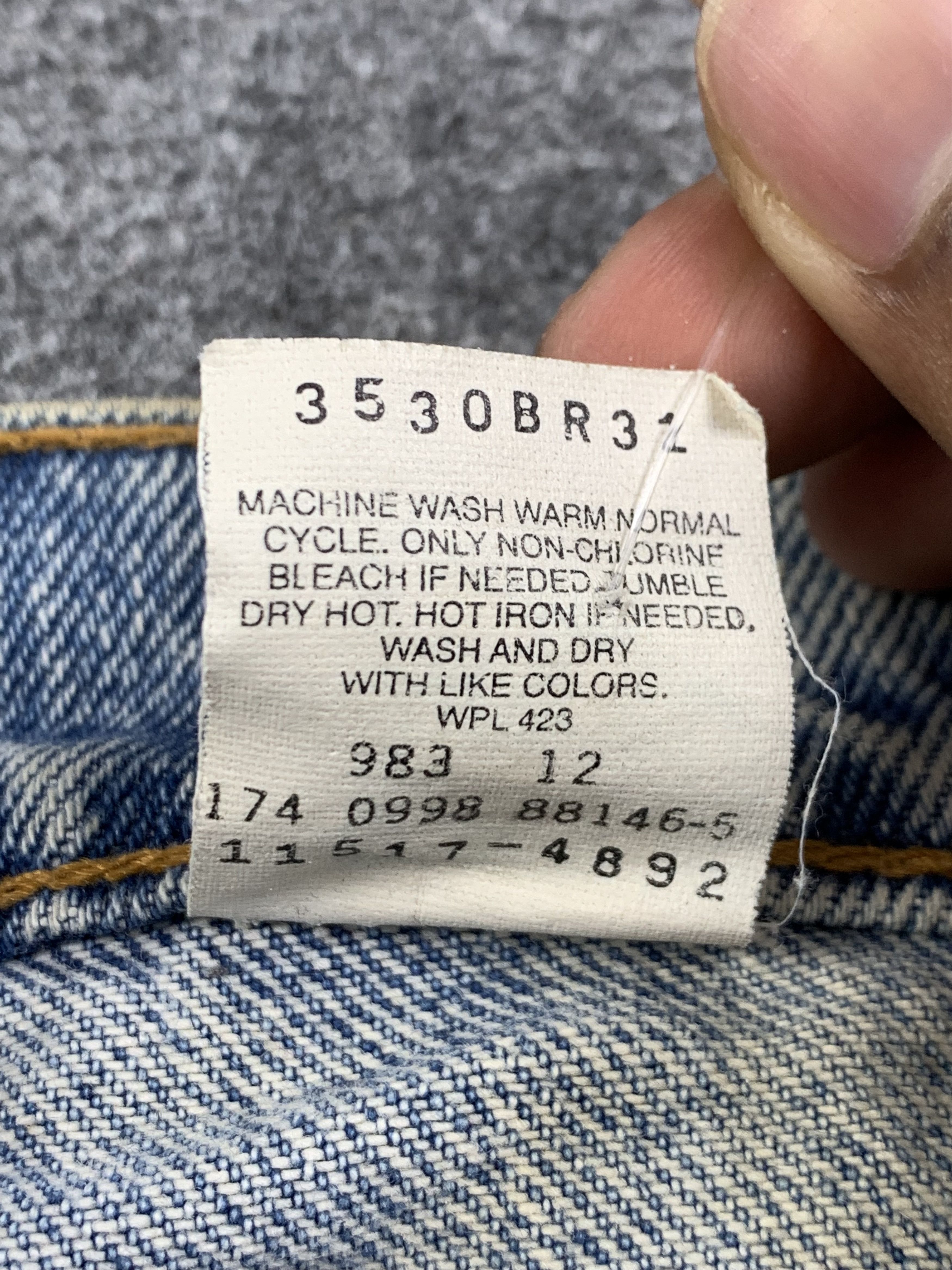 Levi's Vintage 90s Levis 527 Bootcut Bell Bottom Jeans DP2212 Size US 26 / EU 42 - 7 Thumbnail