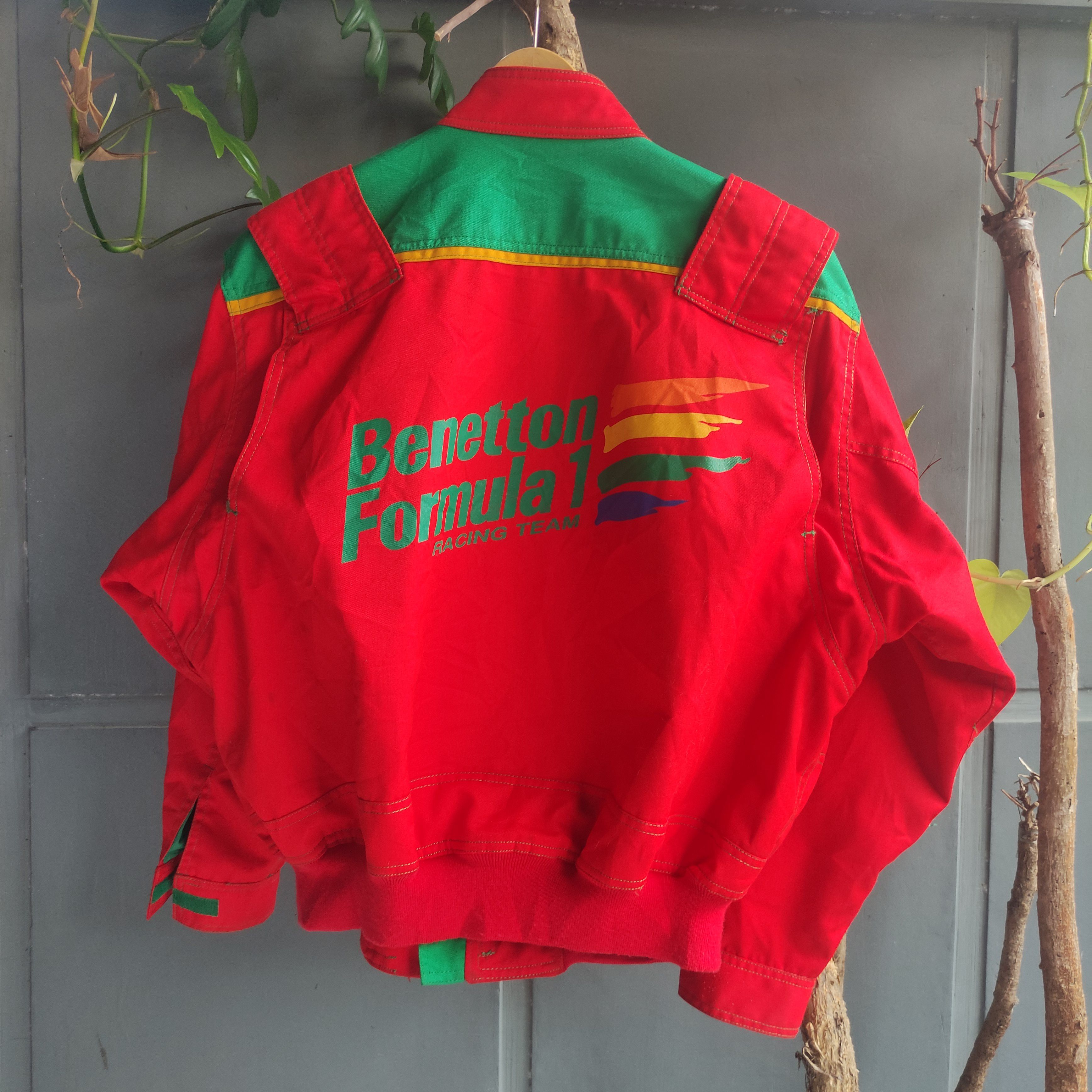 Vintage Rare - Benetton Formula 1 x Dupont - Bunny Benetton