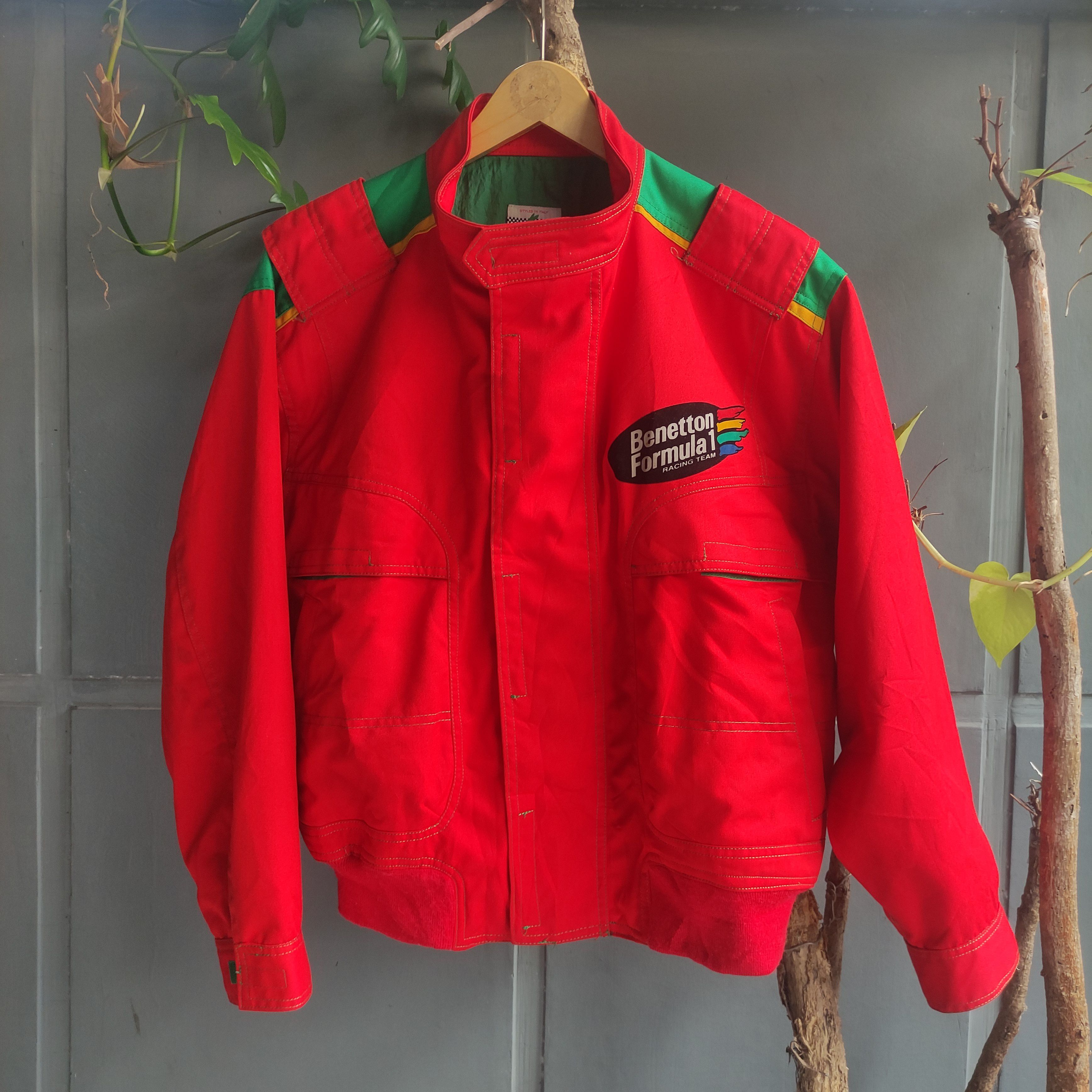 Vintage Rare - Benetton Formula 1 x Dupont - Bunny Benetton