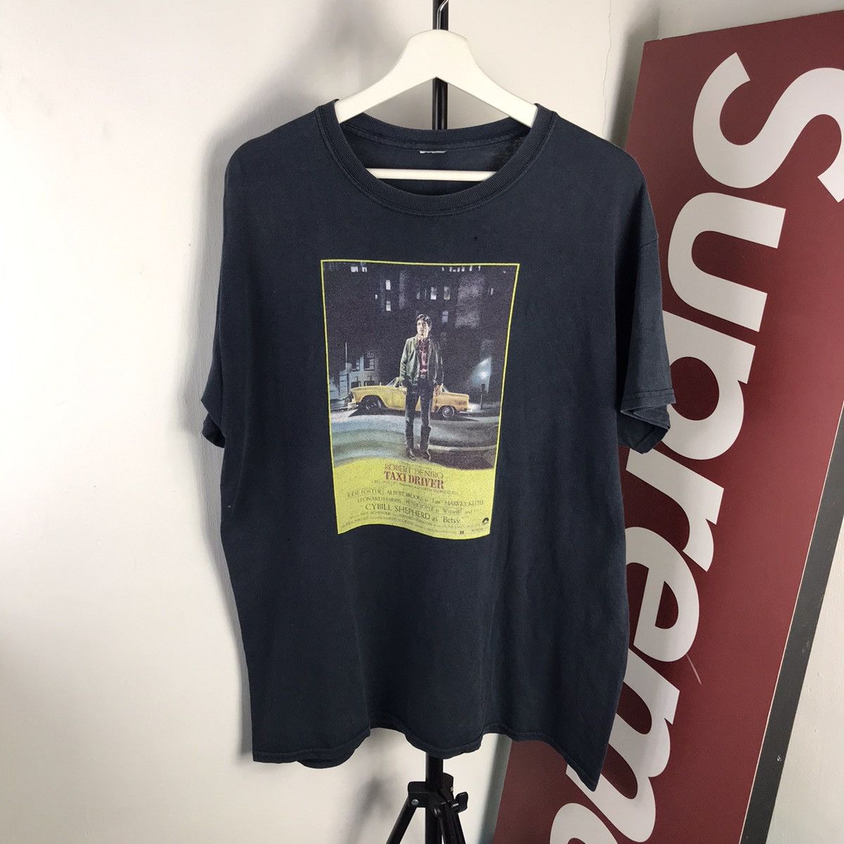 Vintage Vintage taxi driver robert de niro movie shirt Size US L / EU 52-54 / 3 - 1 Thumbnail