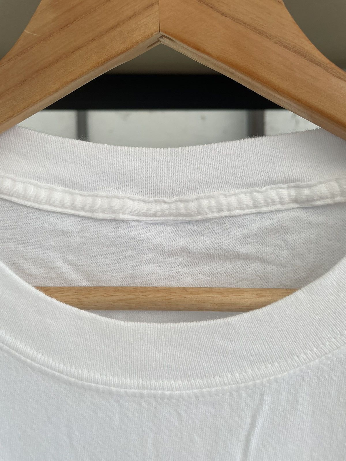 Vintage × White's Boots Vintage Canada BANFF White T-shirt Size US L / EU 52-54 / 3 - 3 Thumbnail
