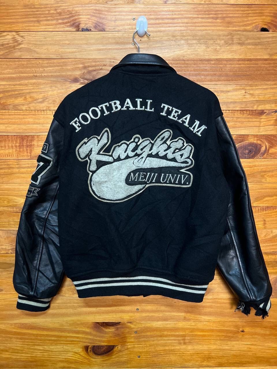Vintage VINTAGE KNIGHT FOOTBALL TEAM WOOL LEATHER VARSITY Size US L / EU 52-54 / 3 - 1 Thumbnail