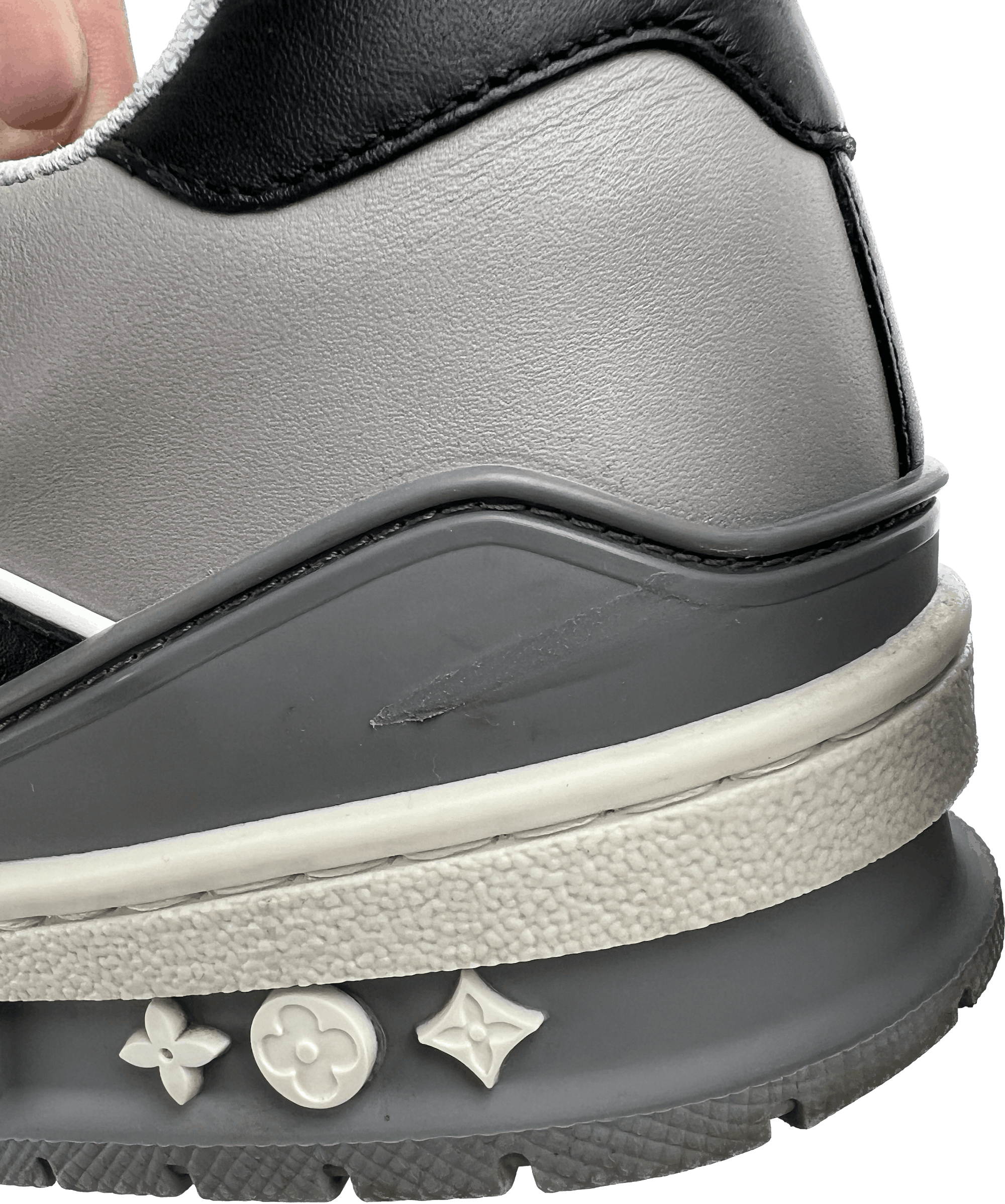 Louis Vuitton Louis Vuitton SS19 Black Grey Sneakers Size US 10.5 / EU 43-44 - 13 Thumbnail