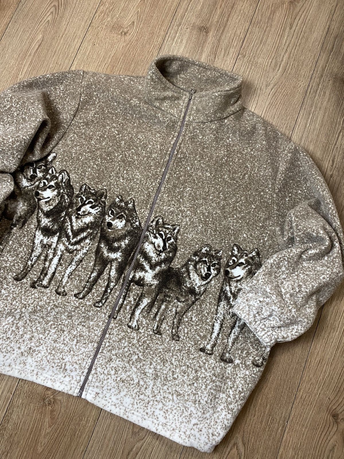 Vintage Vintage Fleece With Wolfs Rare Size US XXL / EU 58 / 5 - 2 Thumbnail
