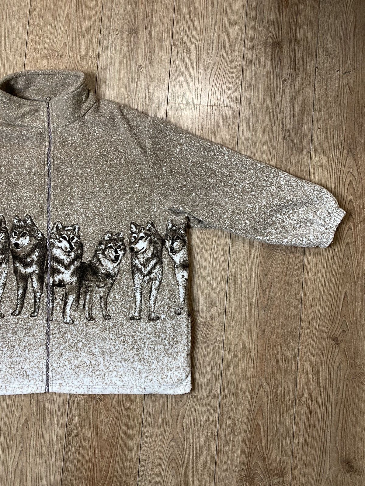 Vintage Vintage Fleece With Wolfs Rare Size US XXL / EU 58 / 5 - 4 Thumbnail