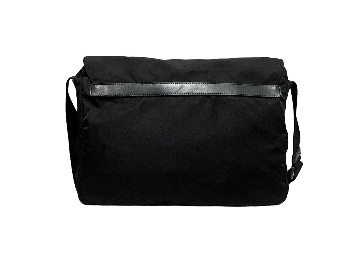 Prada Hot🔥Prada Saffion Nylon Crossbody / Shoulder Bag Size ONE SIZE - 18 Thumbnail