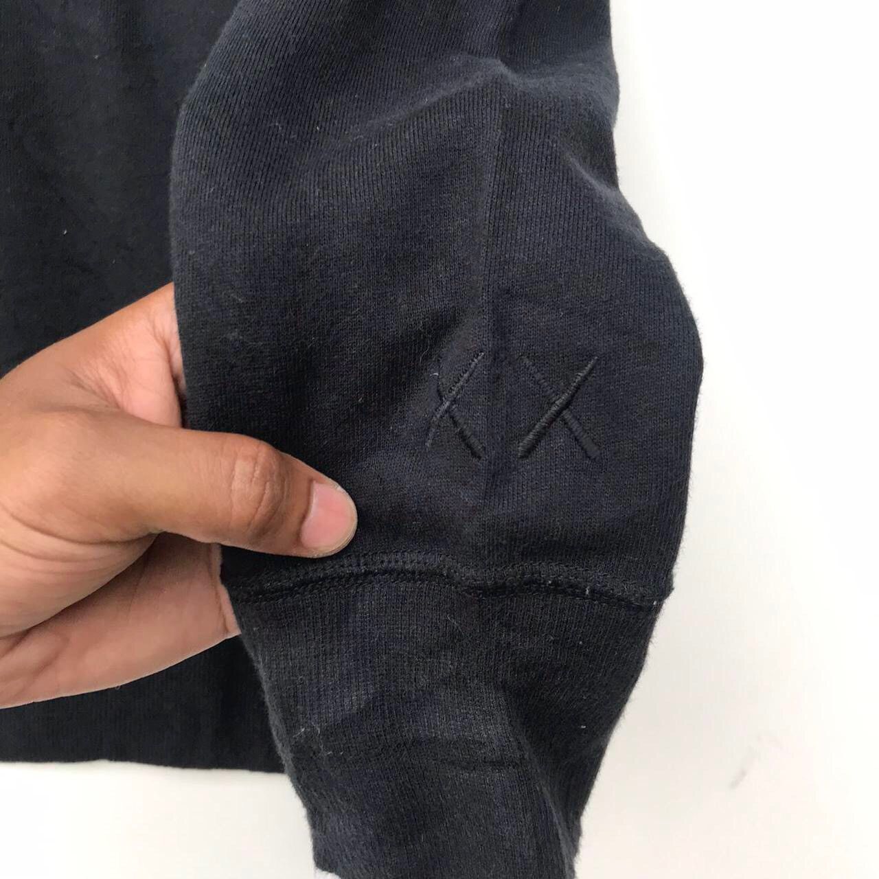 Japanese Brand × Kaws × Uniqlo Uniqlo x kaws Sesame Street XX Crewneck Size US M / EU 48-50 / 2 - 4 Thumbnail