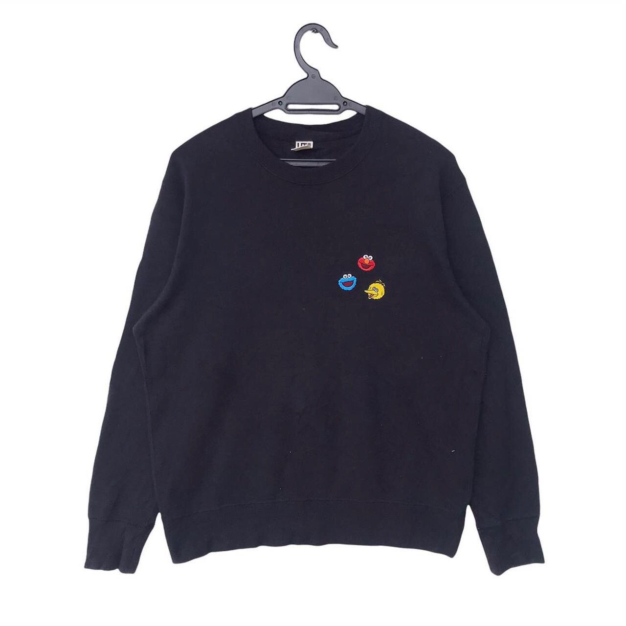 Japanese Brand × Kaws × Uniqlo Uniqlo x kaws Sesame Street XX Crewneck Size US M / EU 48-50 / 2 - 1 Thumbnail