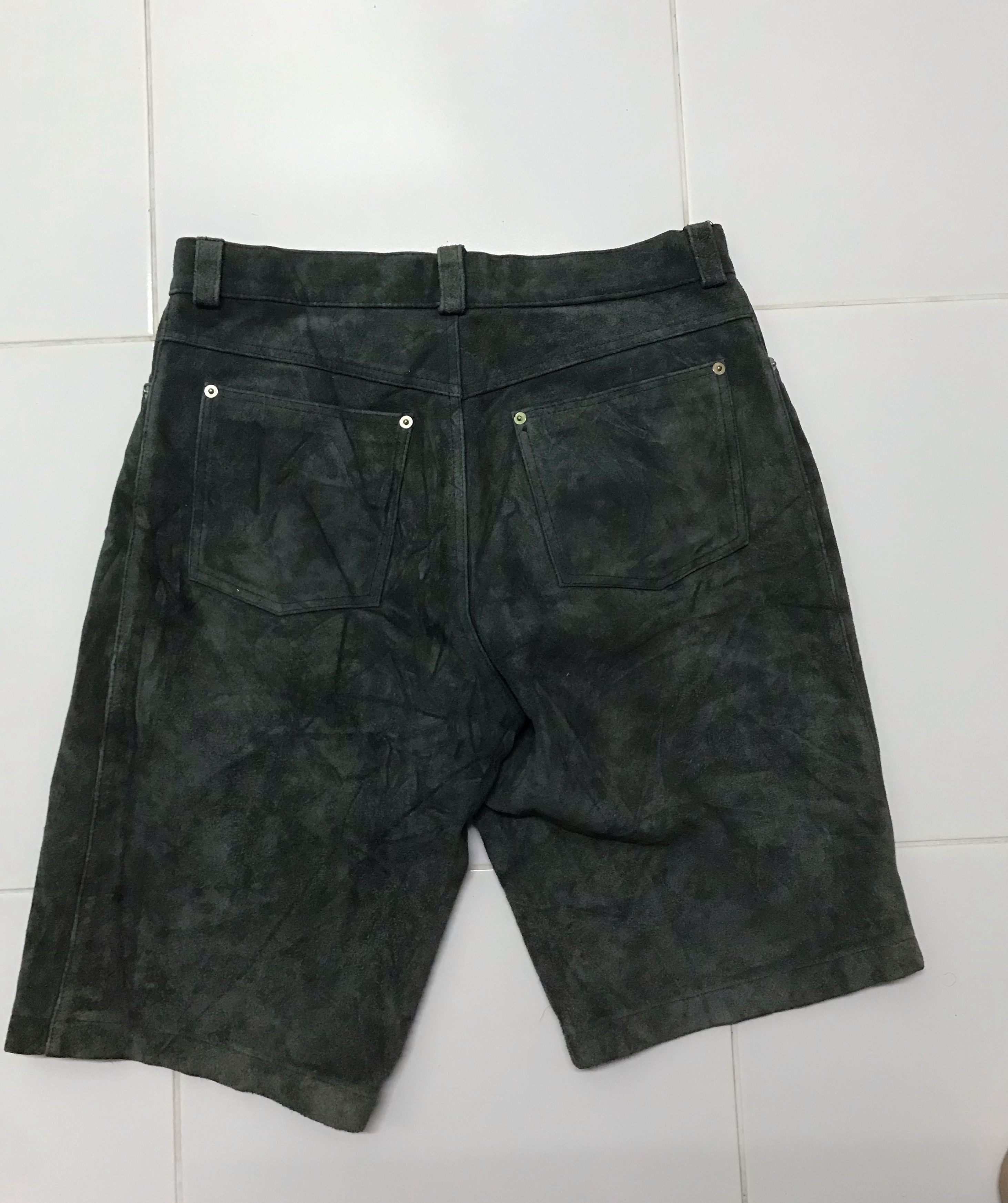 Japanese Brand Hide and seek leather short pants Size US 32 / EU 48 - 3 Thumbnail