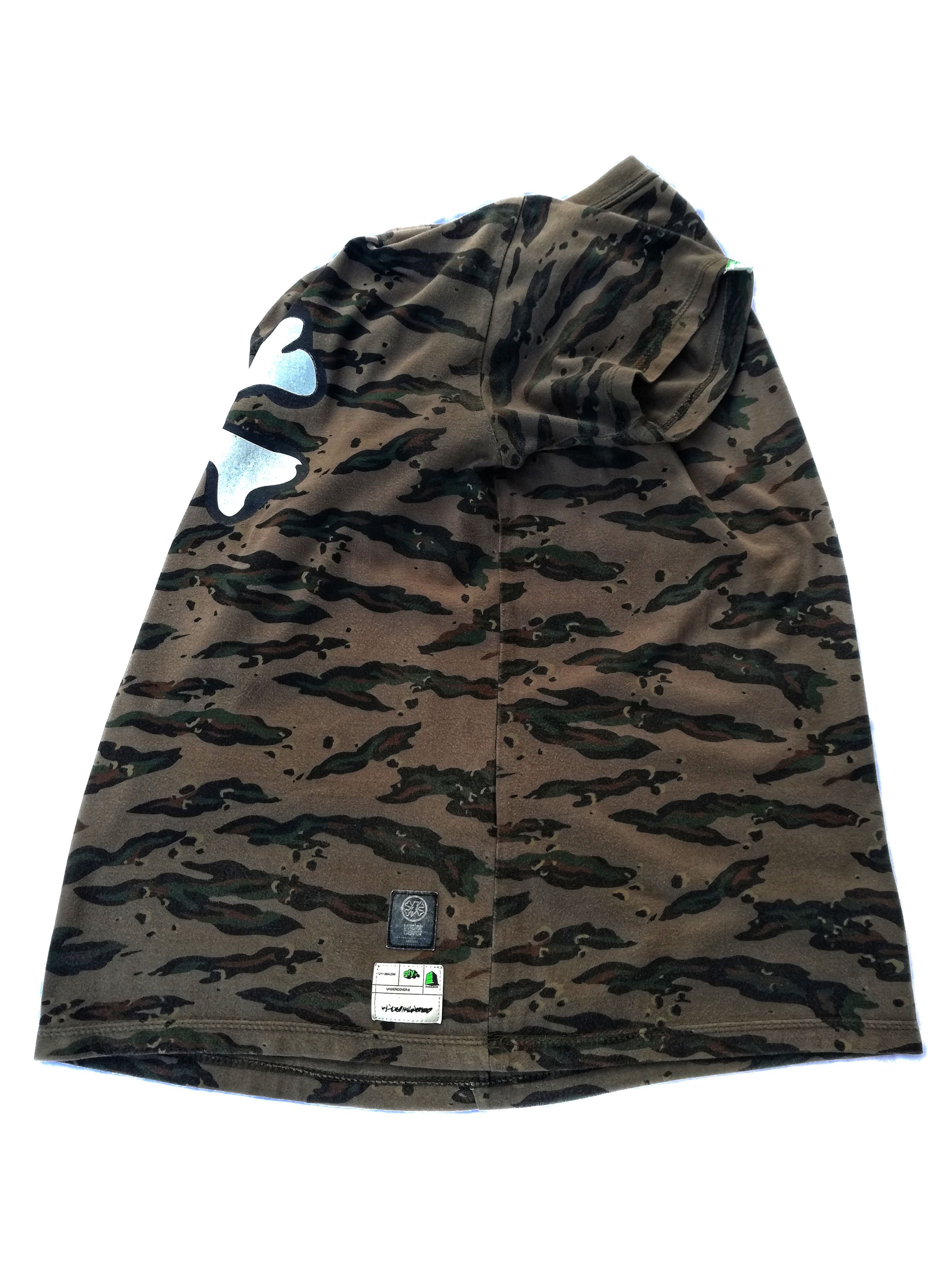 Jun Takahashi 🔥Camo T-Shirt 2000 S/S Collection Thunderbolt Camouflage🔥 Size US M / EU 48-50 / 2 - 7 Thumbnail