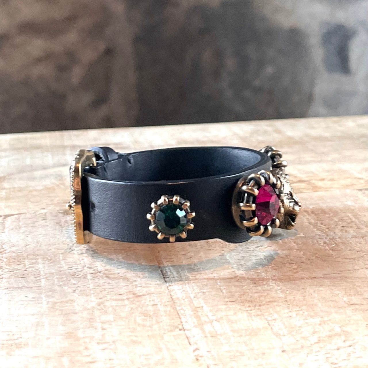 Gucci Gucci Black Leather Feline Stone Studded Bracelet Size ONE SIZE - 5 Thumbnail