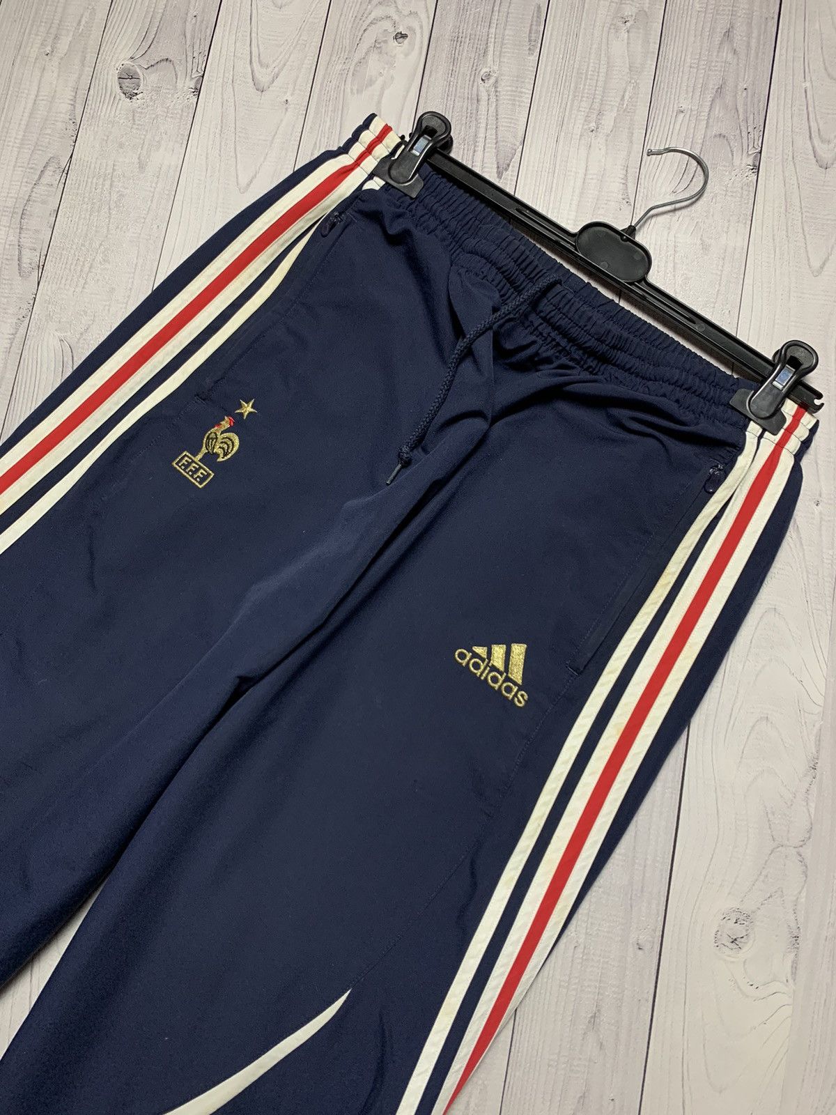 Adidas × Vintage Vintage France soccer joggers adidas pants size L rare Size US 34 / EU 50 - 2 Thumbnail