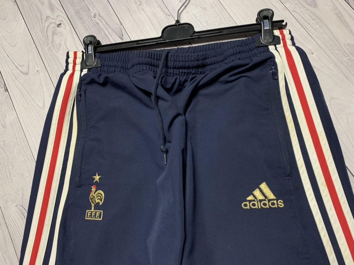 Adidas × Vintage Vintage France soccer joggers adidas pants size L rare Size US 34 / EU 50 - 3 Thumbnail