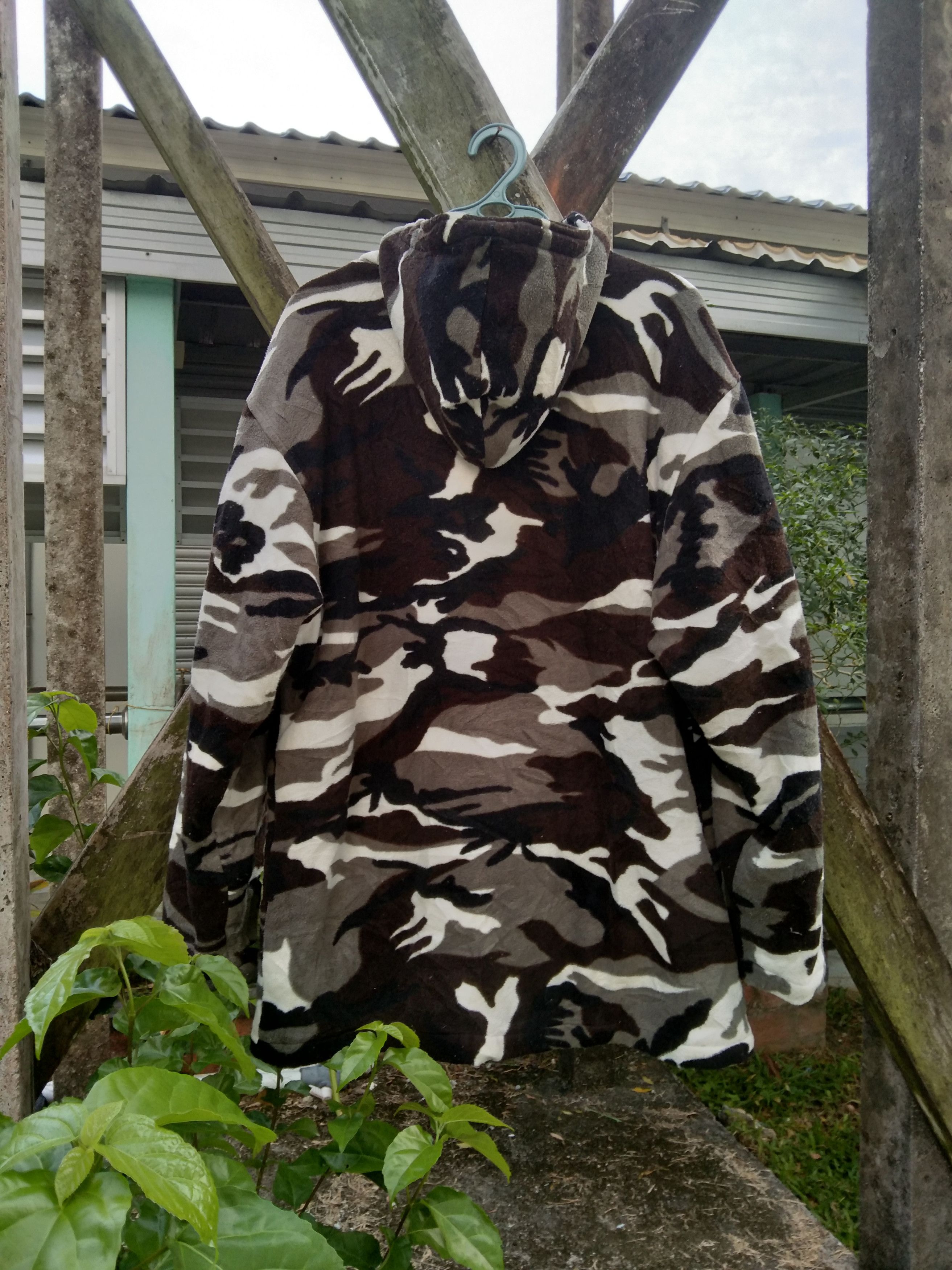 Quiksilver VINTAGE QUIKSILVER MILITARY CAMOUFLAGE HOODIE JACKET Size US M / EU 48-50 / 2 - 4 Thumbnail