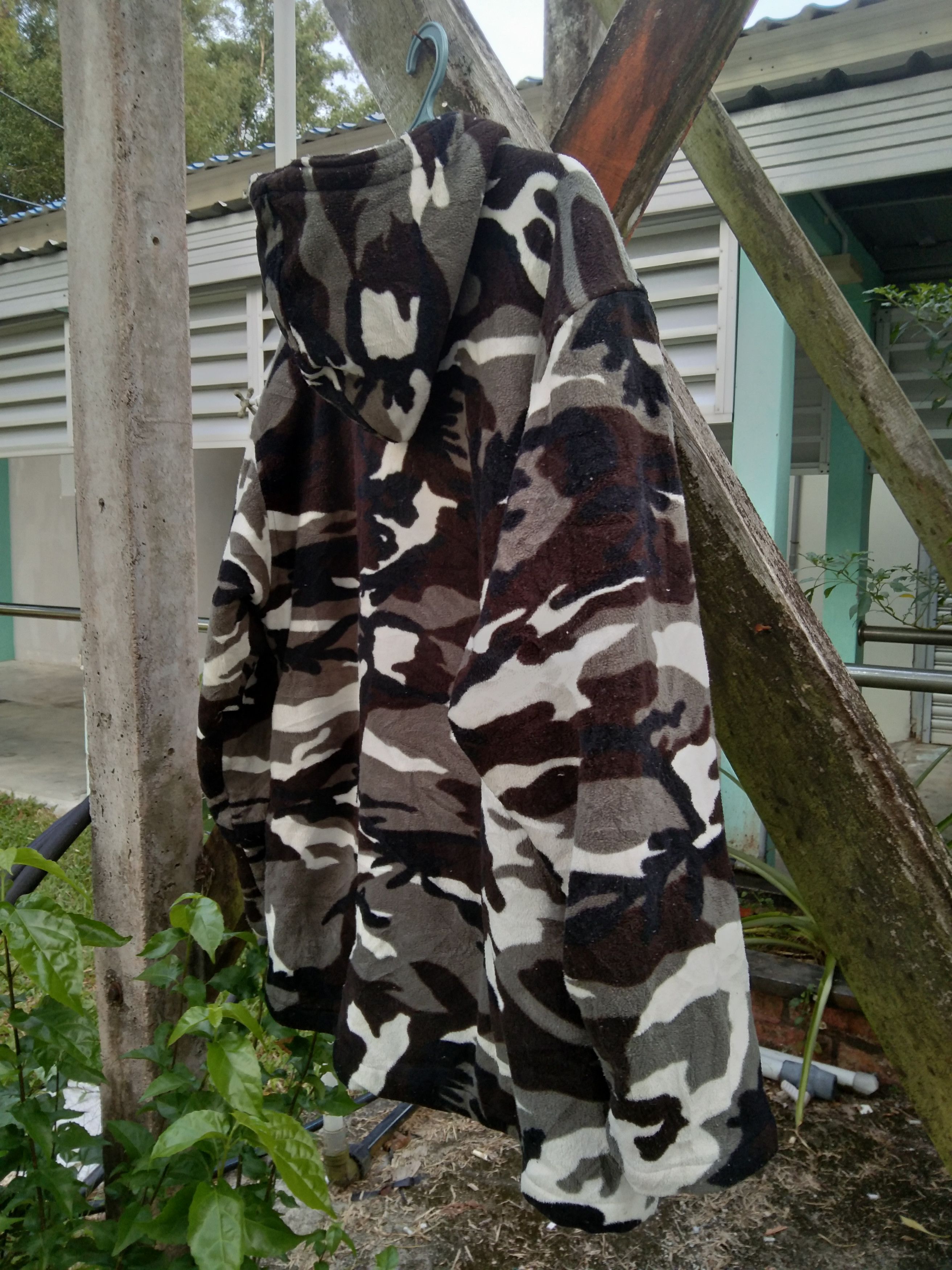 Quiksilver VINTAGE QUIKSILVER MILITARY CAMOUFLAGE HOODIE JACKET Size US M / EU 48-50 / 2 - 3 Thumbnail