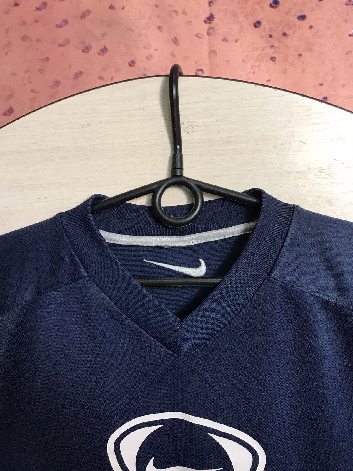 Vintage Vintage Nike big logo streetwear tee Size US M / EU 48-50 / 2 - 4 Thumbnail
