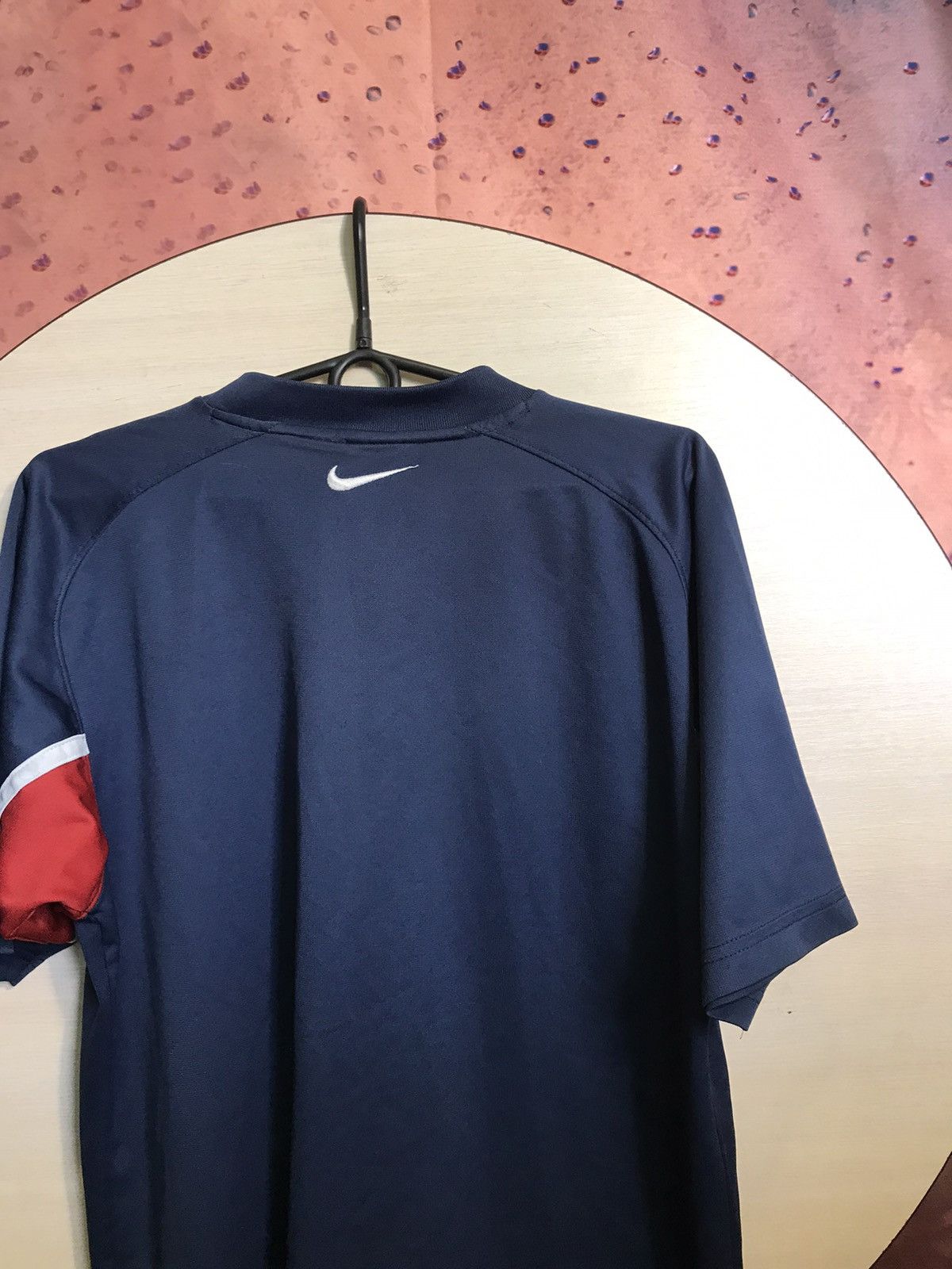 Vintage Vintage Nike big logo streetwear tee Size US M / EU 48-50 / 2 - 6 Thumbnail