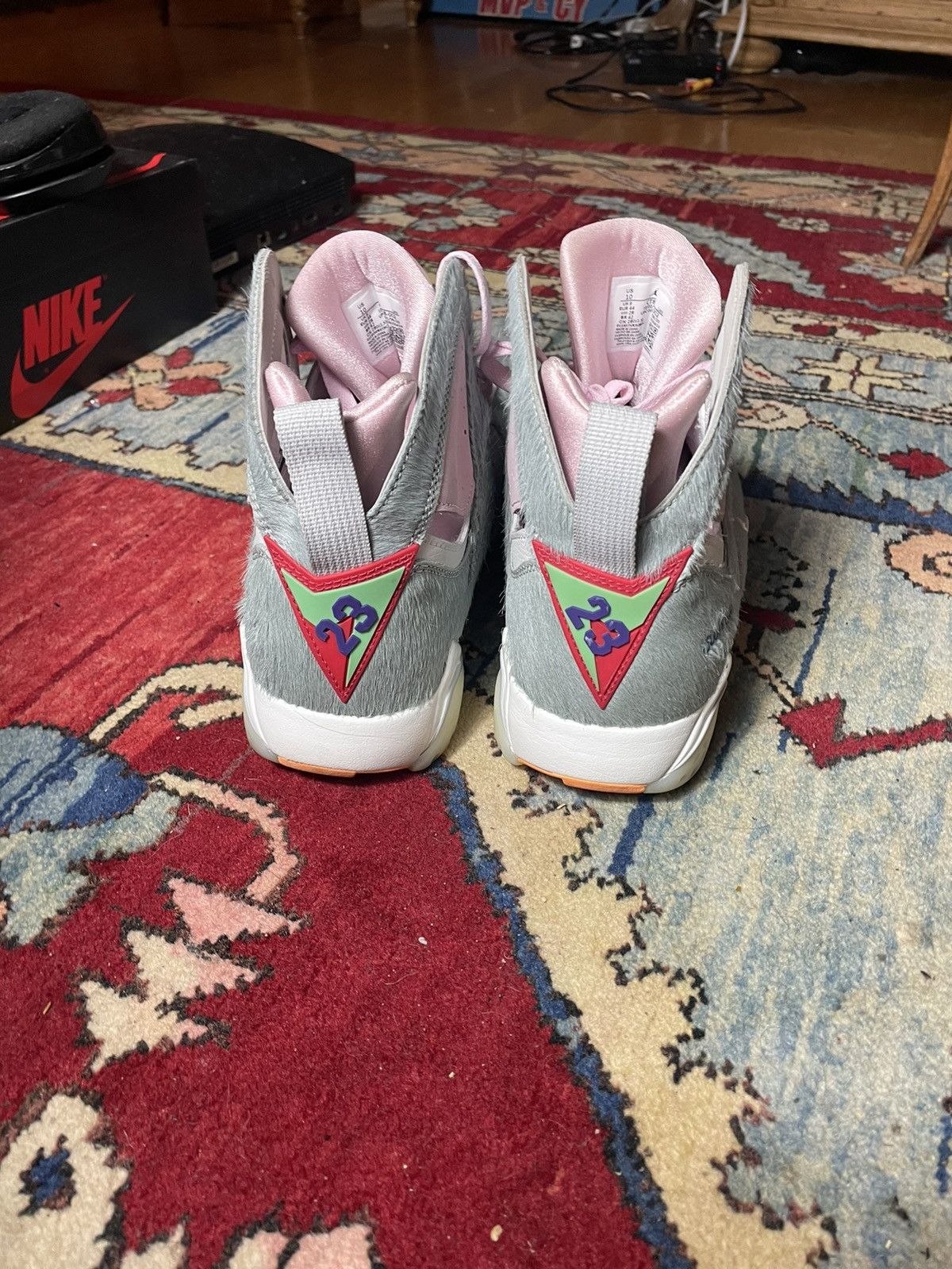 Jordan Brand Jordan 7 Hare 2.0 SE Size 10 used Size US 10 / EU 43 - 4 Thumbnail