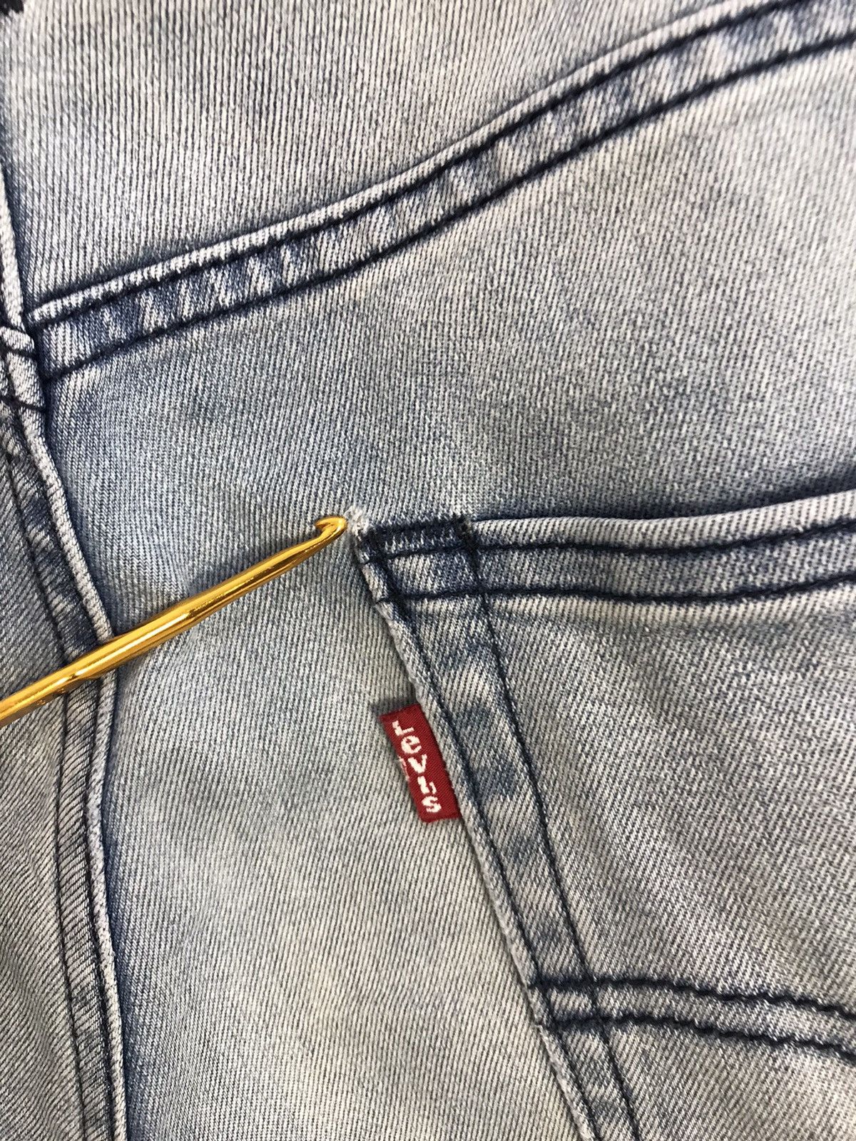 Levi's × Vintage Vintage Levis Short Pants Light Wash Distressed Style Size US 34 / EU 50 - 14 Thumbnail