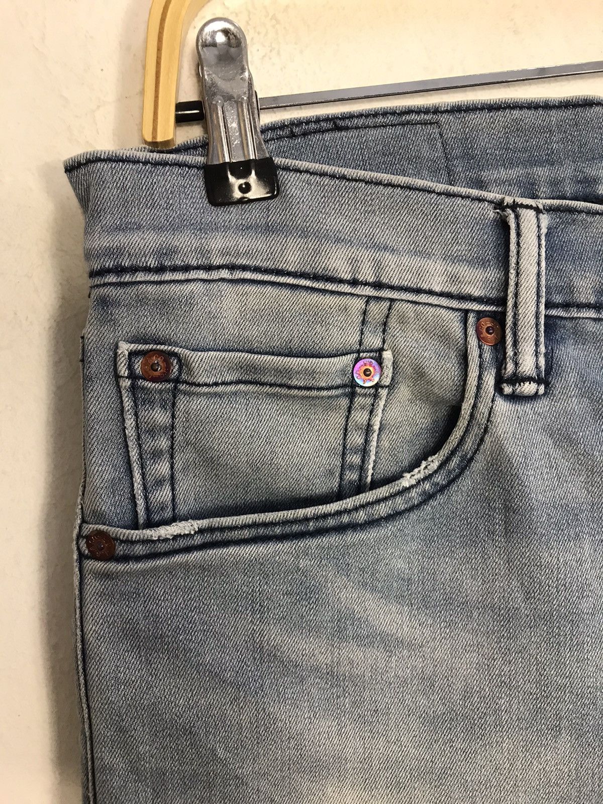 Levi's × Vintage Vintage Levis Short Pants Light Wash Distressed Style Size US 34 / EU 50 - 8 Thumbnail