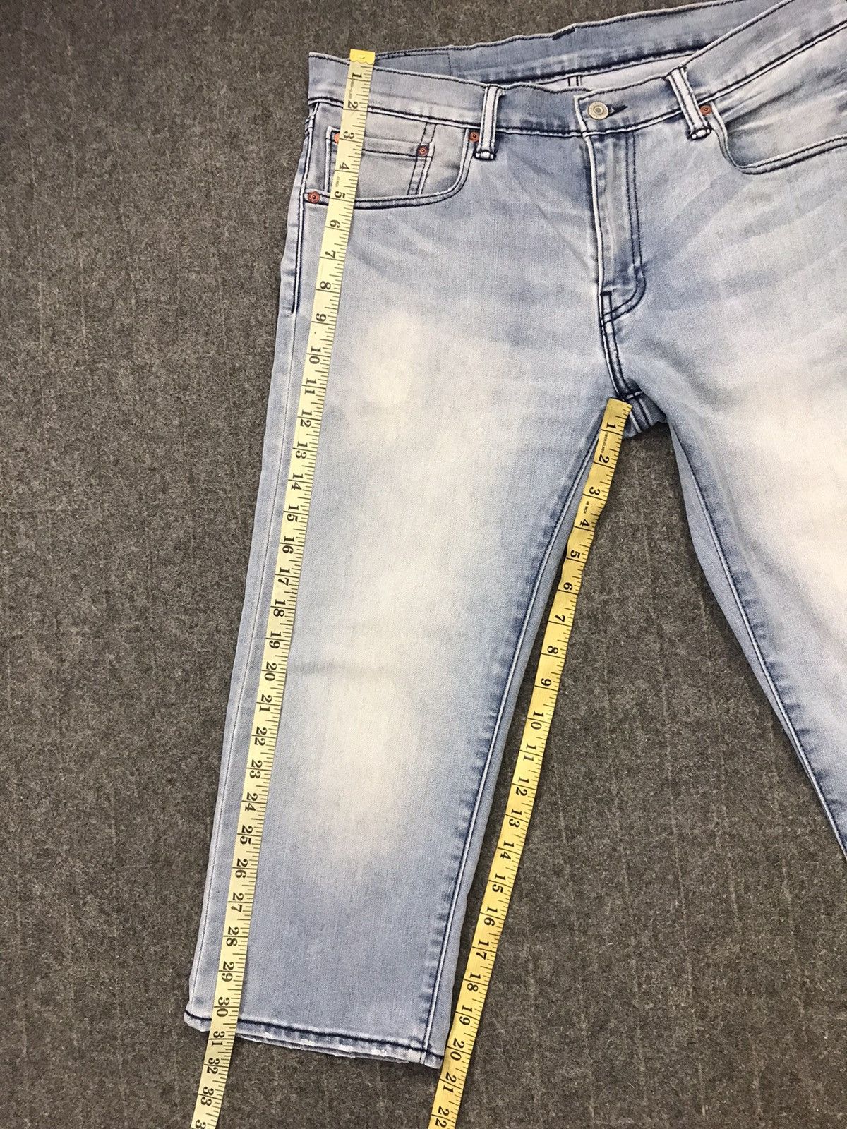 Levi's × Vintage Vintage Levis Short Pants Light Wash Distressed Style Size US 34 / EU 50 - 22 Thumbnail