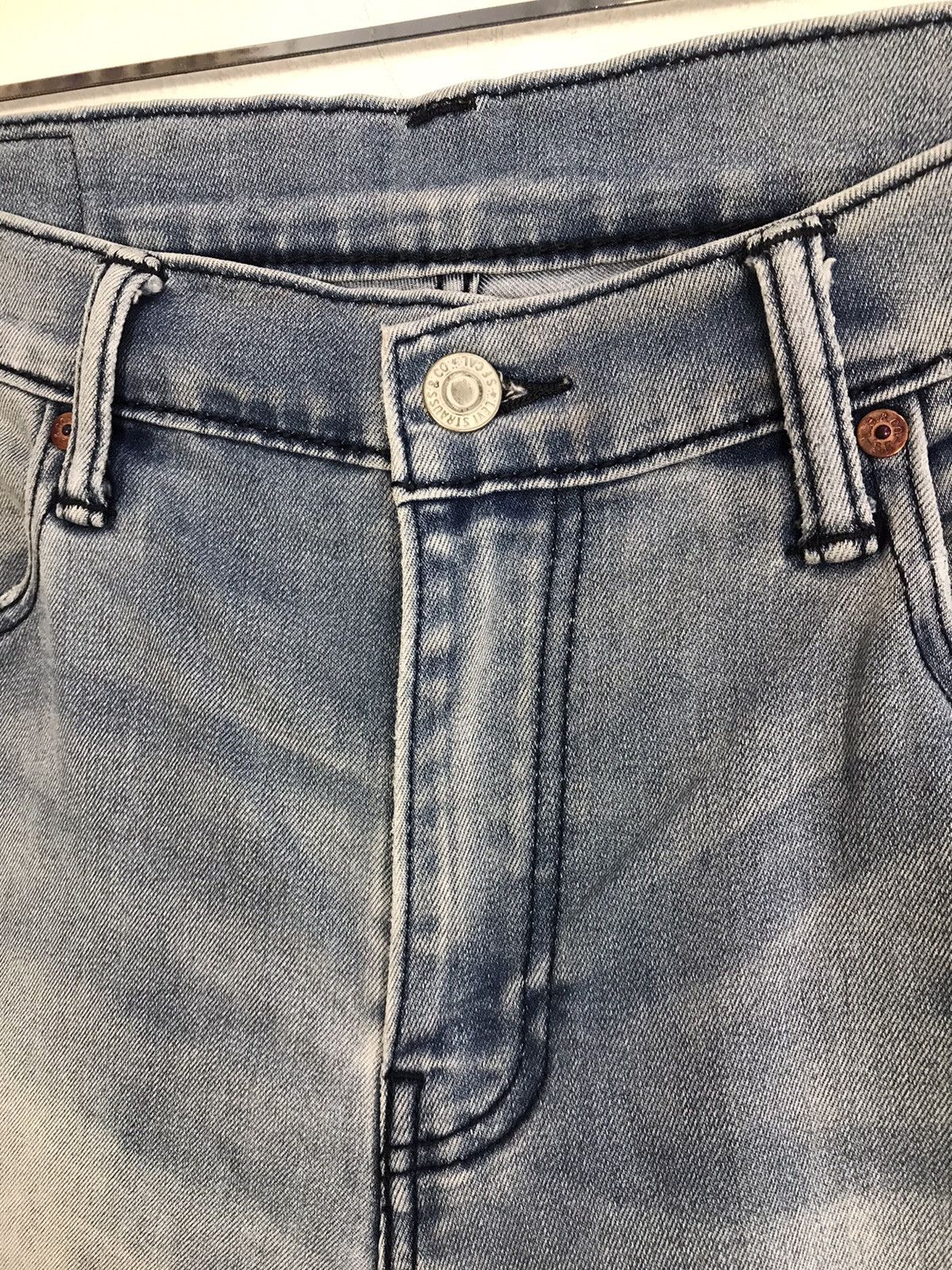 Levi's × Vintage Vintage Levis Short Pants Light Wash Distressed Style Size US 34 / EU 50 - 6 Thumbnail