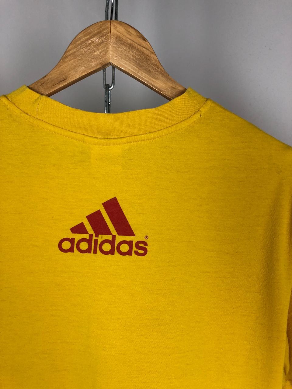 Adidas Adidas vintage t-shirts yellow size M Size US M / EU 48-50 / 2 - 6 Thumbnail