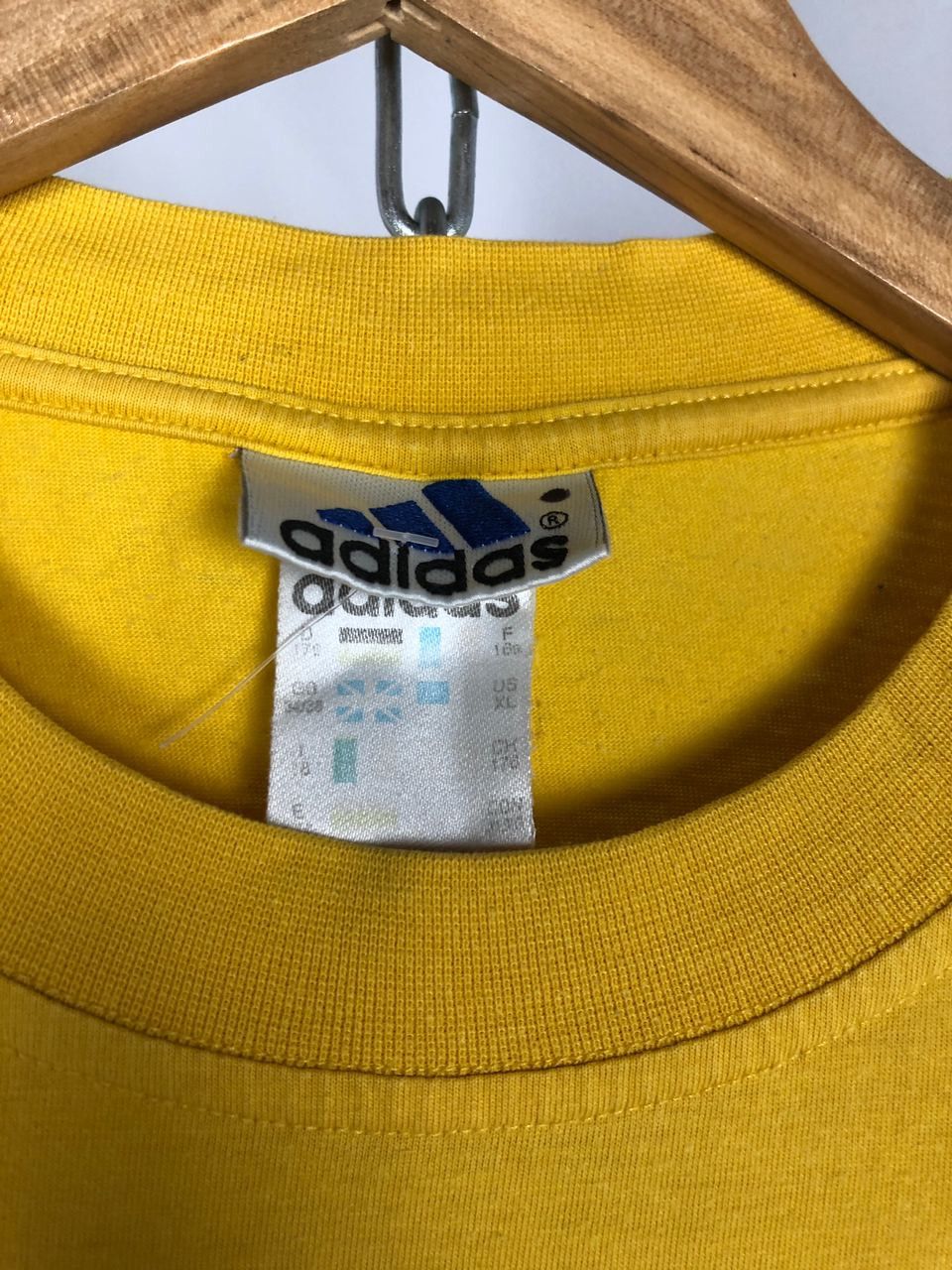 Adidas Adidas vintage t-shirts yellow size M Size US M / EU 48-50 / 2 - 4 Thumbnail