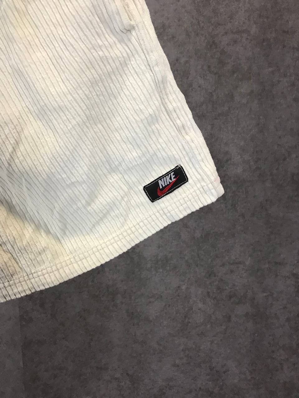 Nike Nike swoosh vintage heavy shorts Size US 34 / EU 50 - 3 Thumbnail
