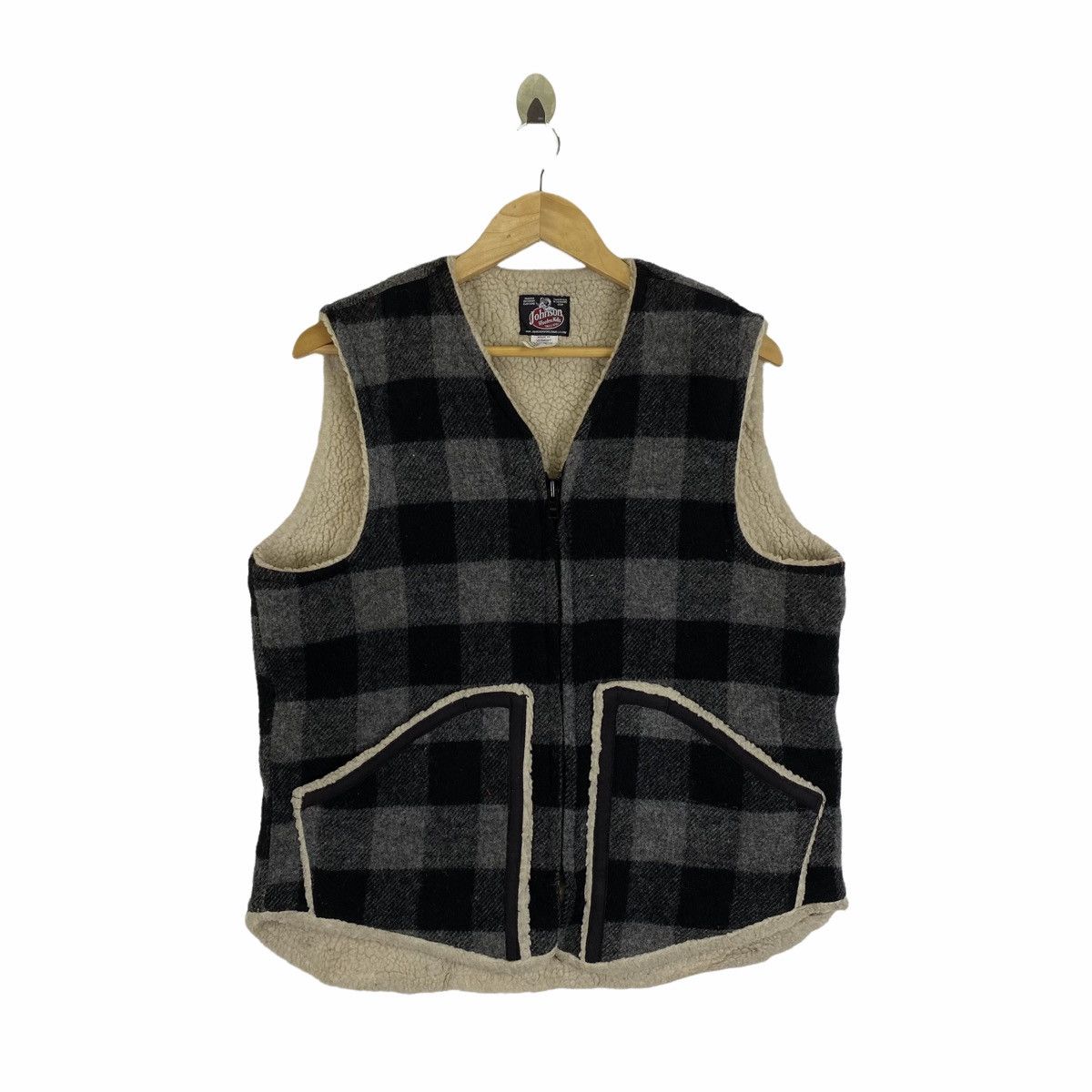 image of Johnson Woolen Mills Tartan Wool Vest Jacket in Black, Men's (Size Medium)