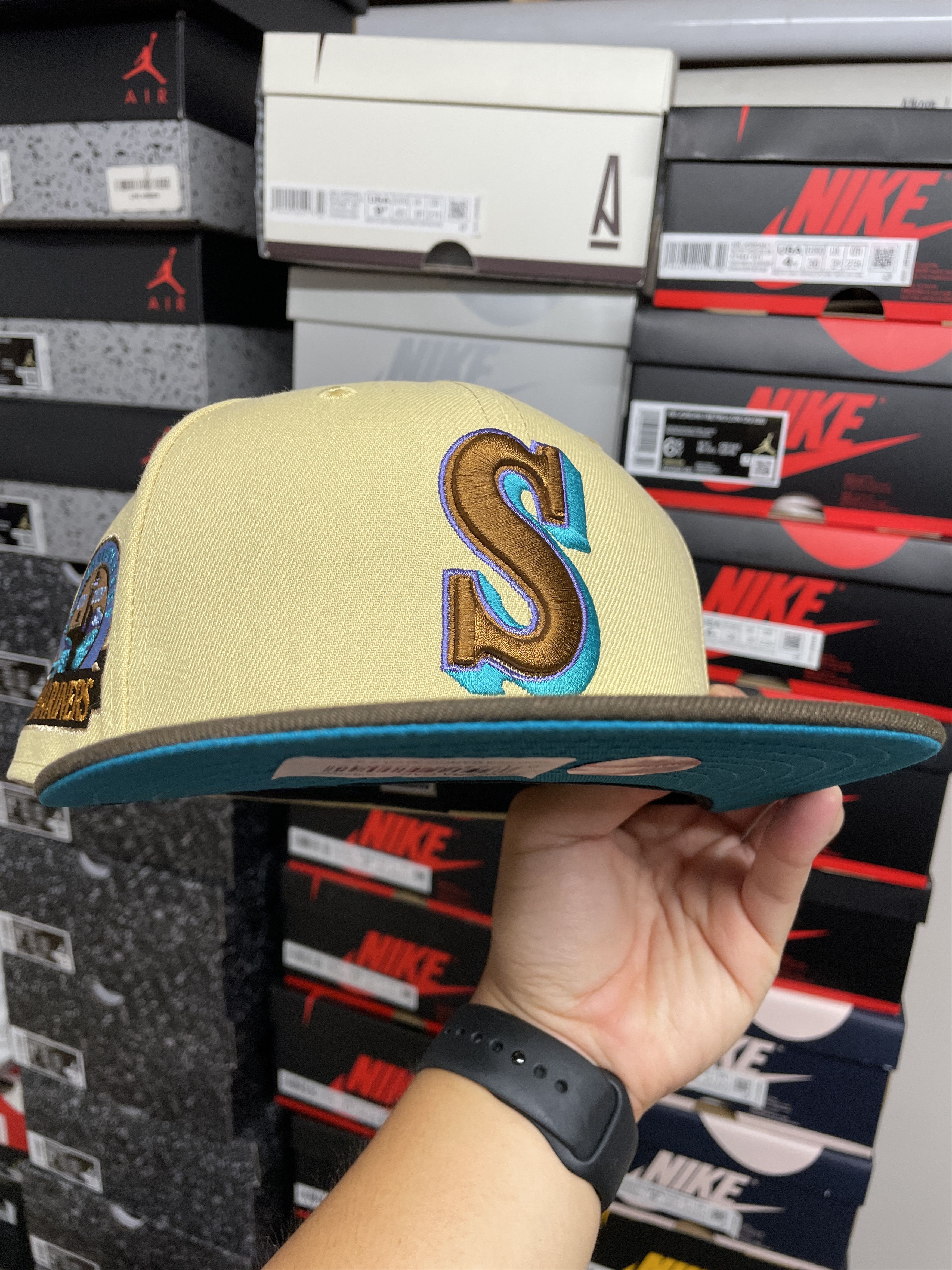 MLB × New Era 7 3/8 Worlds Fair Seattle Mariners Two Tone 30th Regulatory Size ONE SIZE - 7 Thumbnail
