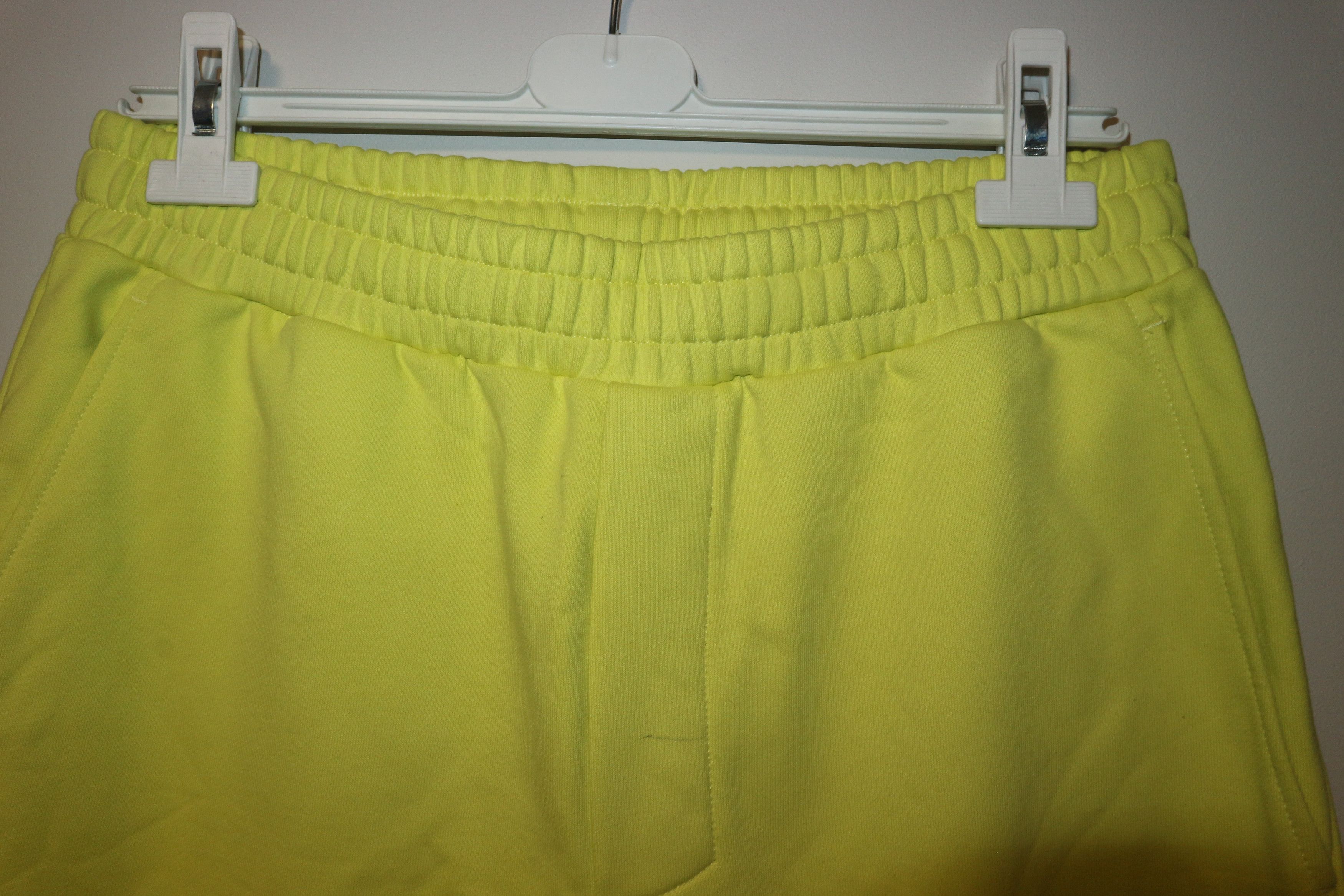 Helmut Lang Logo print shorts Size US 32 / EU 48 - 3 Thumbnail