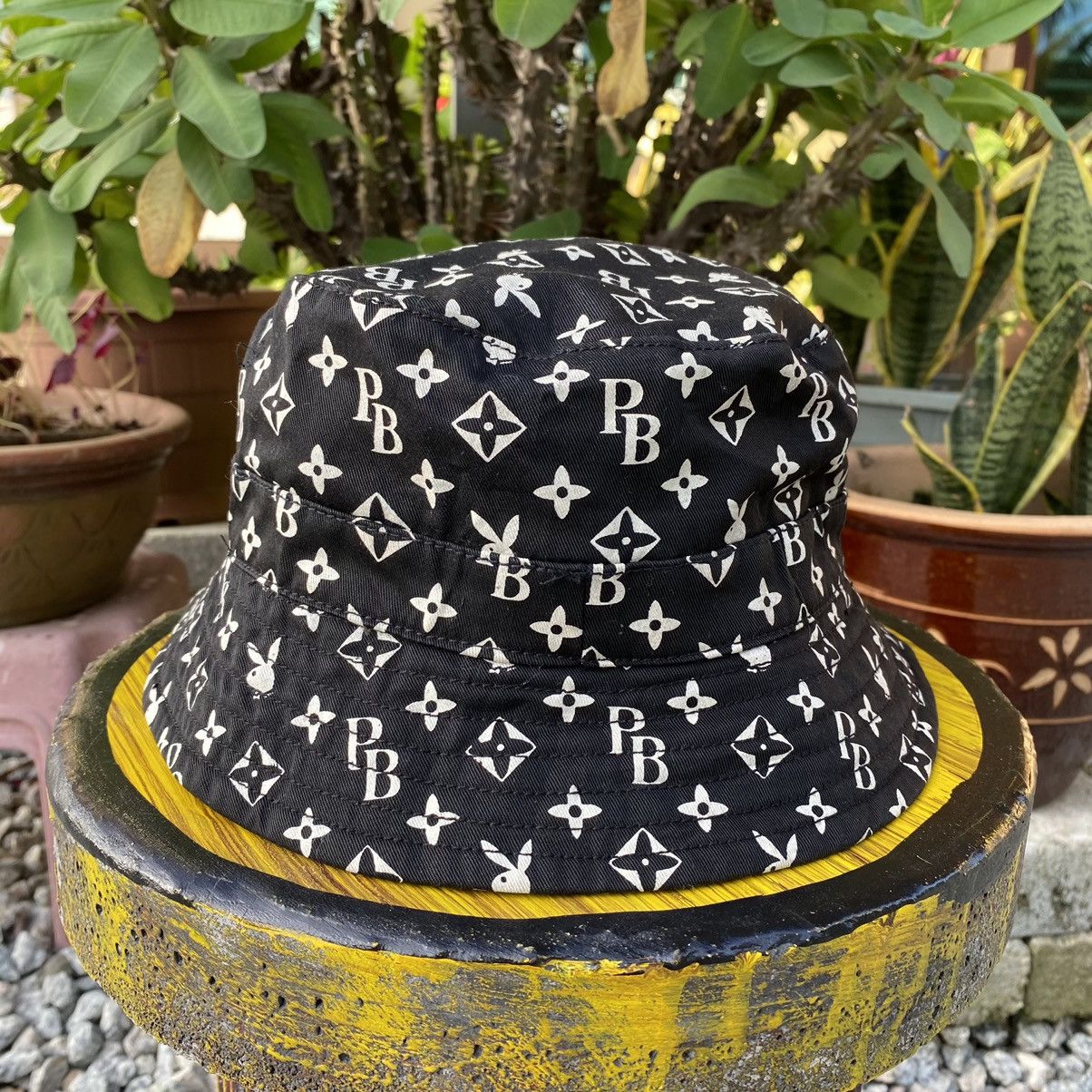 Playboy Vintage Y2k Playboy Monogram Bucket Hat Size ONE SIZE - 1 Thumbnail