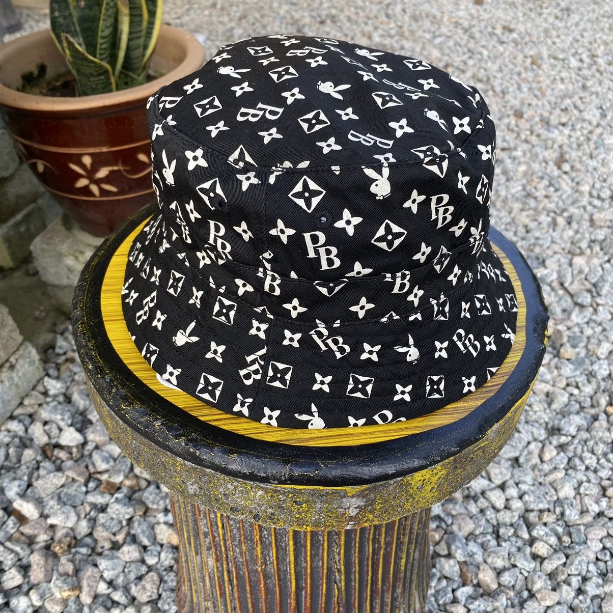 Playboy Vintage Y2k Playboy Monogram Bucket Hat Size ONE SIZE - 5 Thumbnail