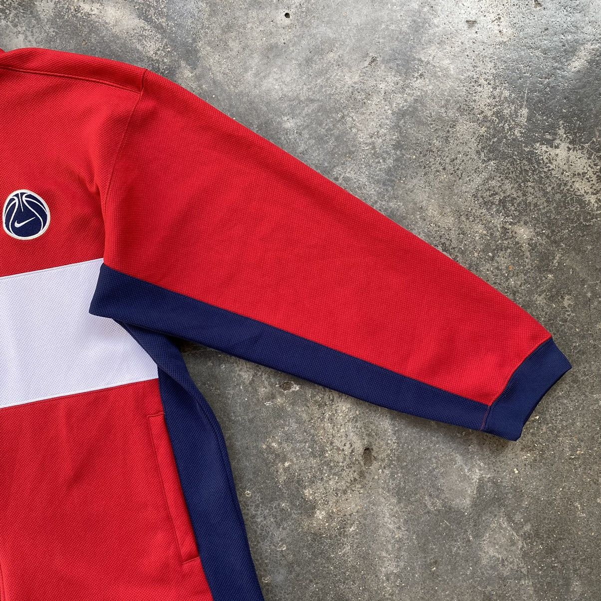 Nike Vintage 90s Nike Basketball Rare Sweater Size US L / EU 52-54 / 3 - 5 Thumbnail