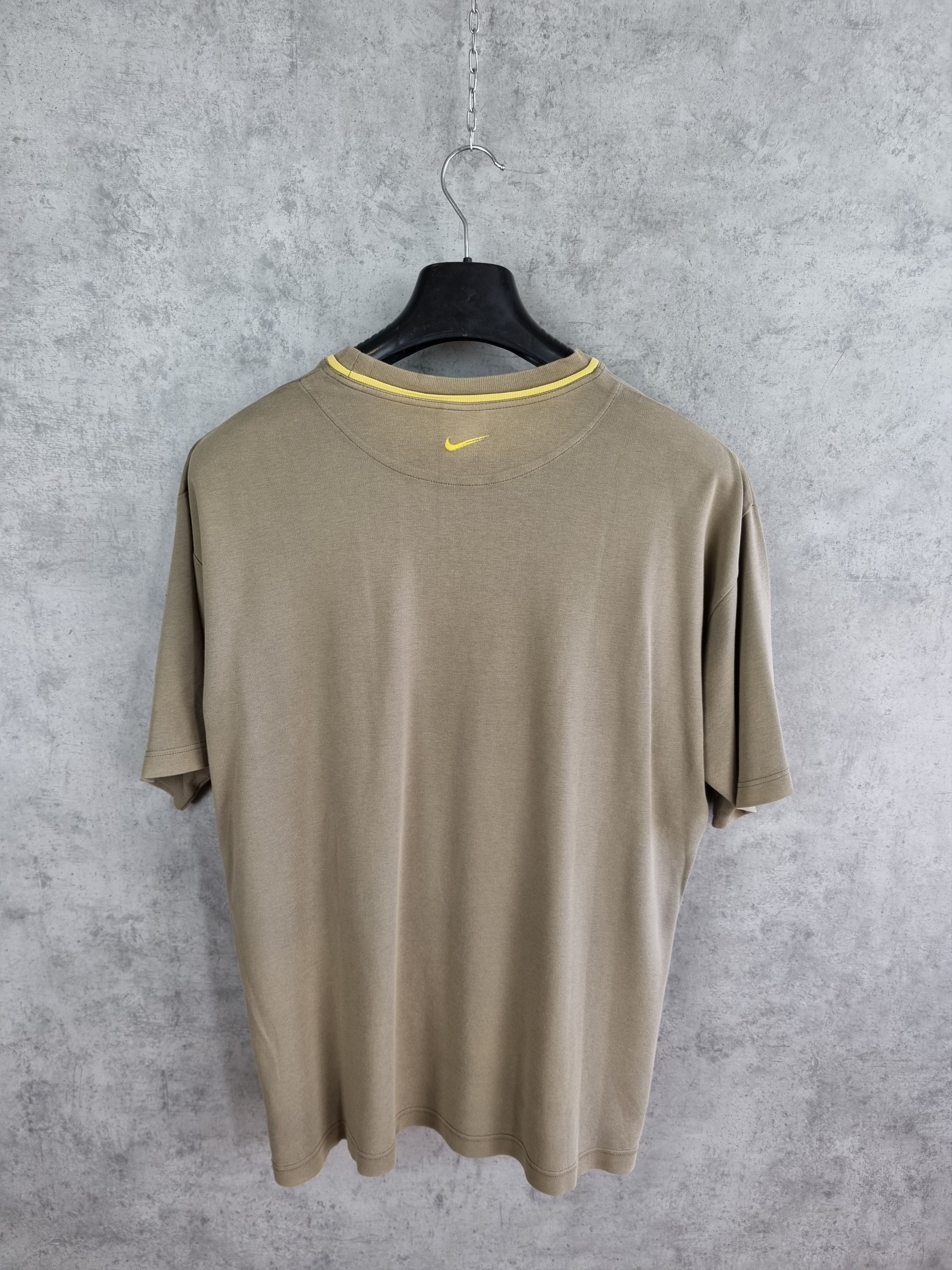 Nike 90s Rare Vintage Nike Tee shirt Box Logo center Size US M / EU 48-50 / 2 - 2 Thumbnail