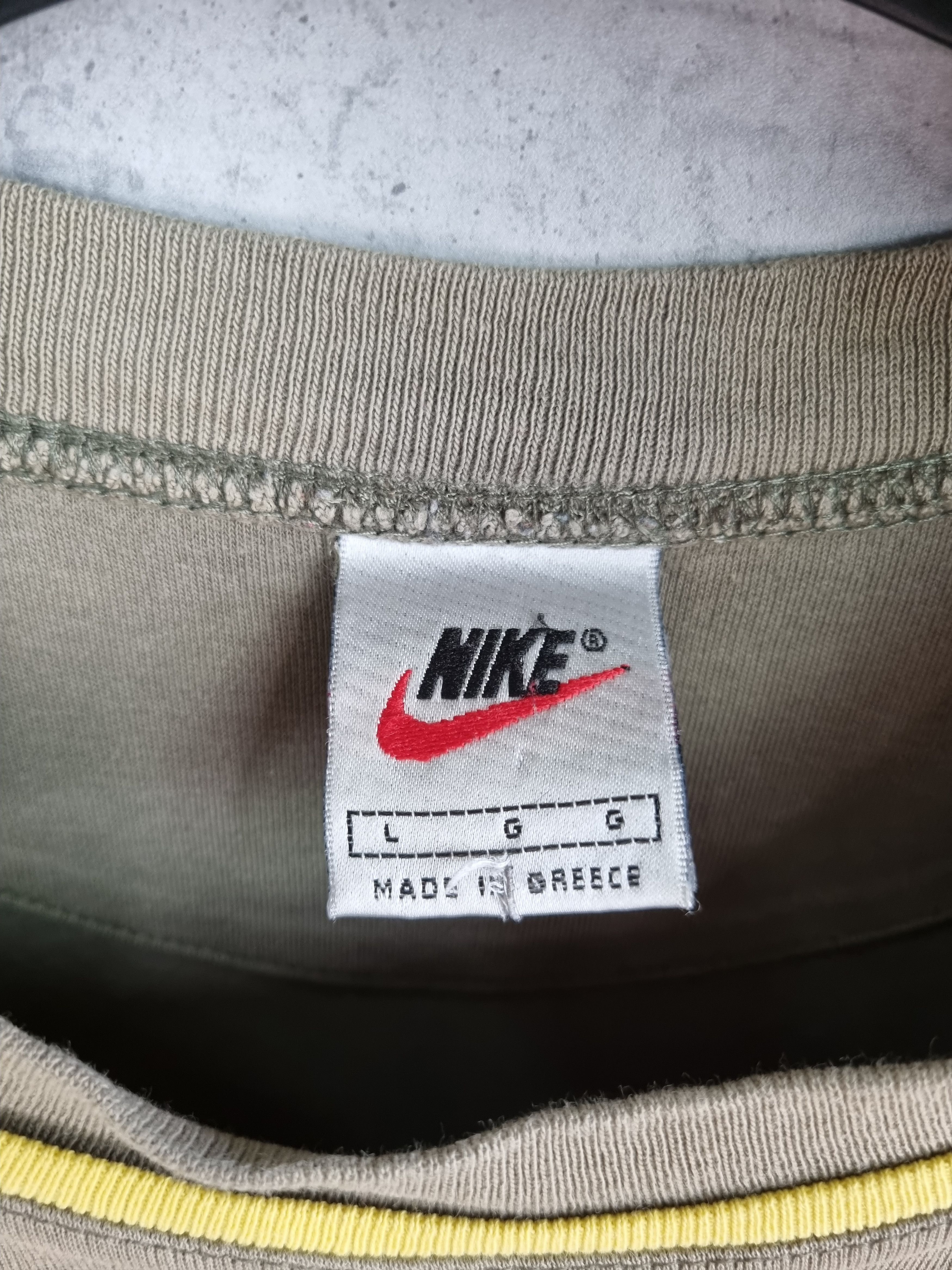 Nike 90s Rare Vintage Nike Tee shirt Box Logo center Size US M / EU 48-50 / 2 - 10 Thumbnail