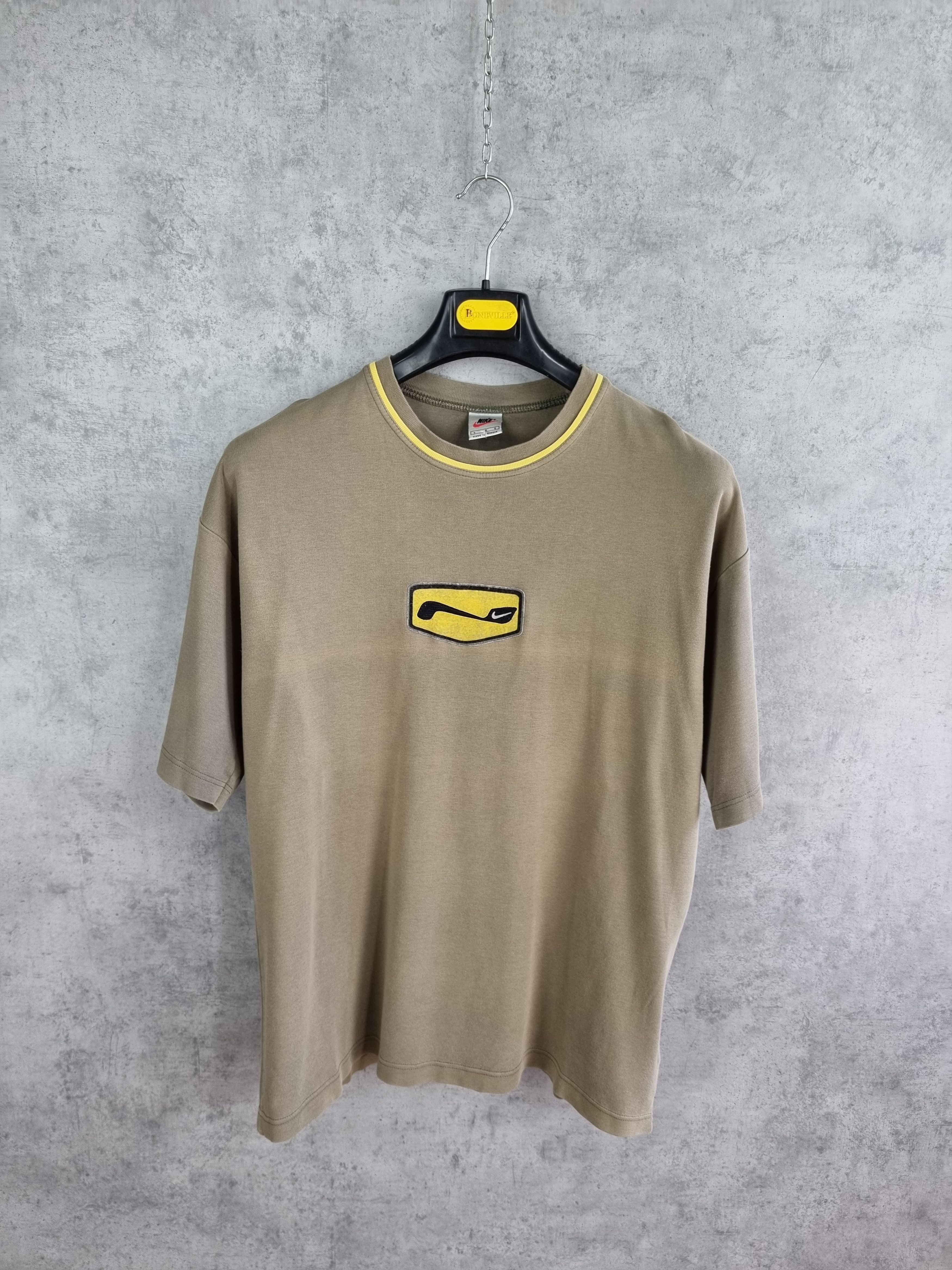 Nike 90s Rare Vintage Nike Tee shirt Box Logo center Size US M / EU 48-50 / 2 - 1 Thumbnail