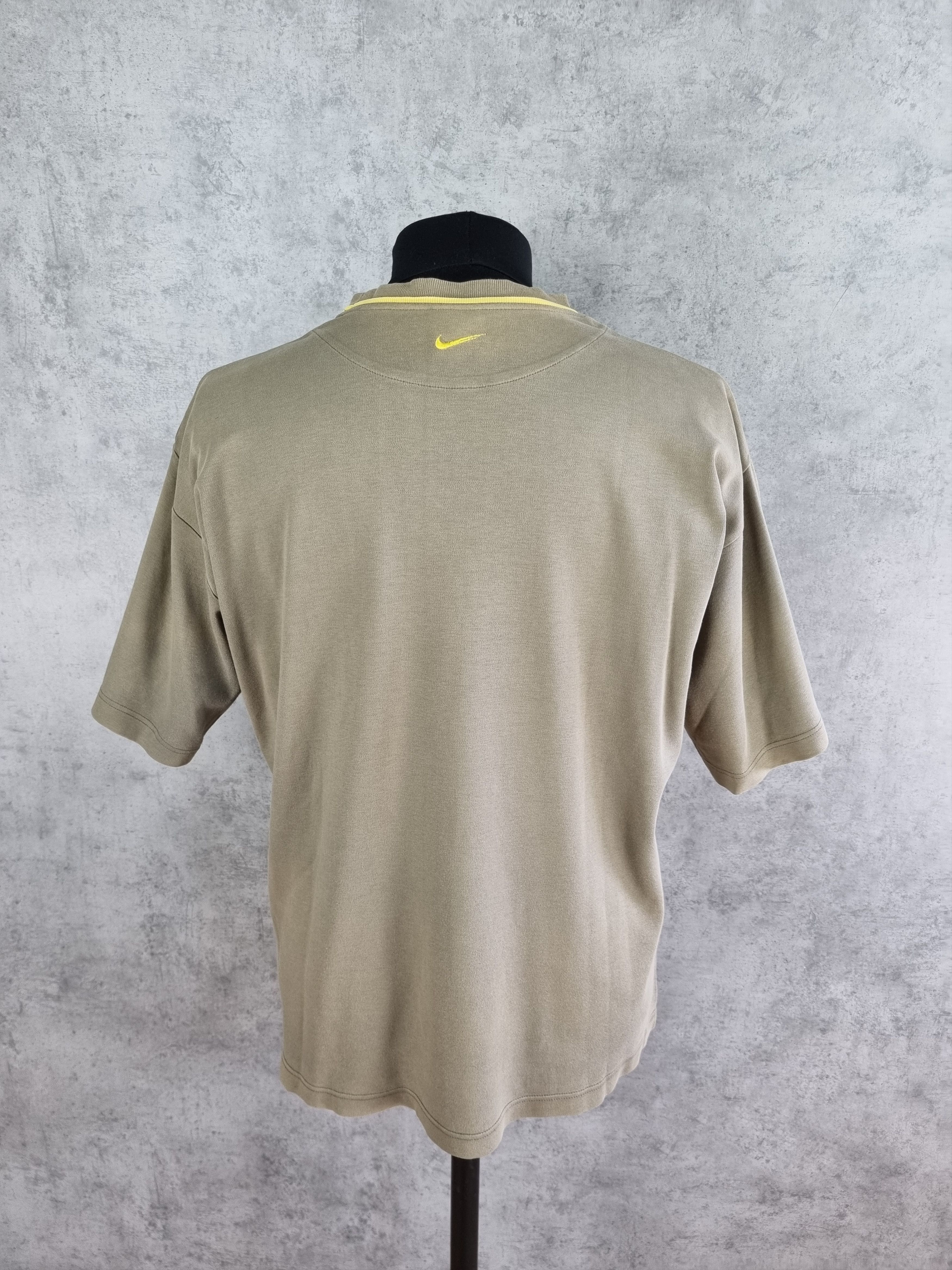 Nike 90s Rare Vintage Nike Tee shirt Box Logo center Size US M / EU 48-50 / 2 - 6 Thumbnail