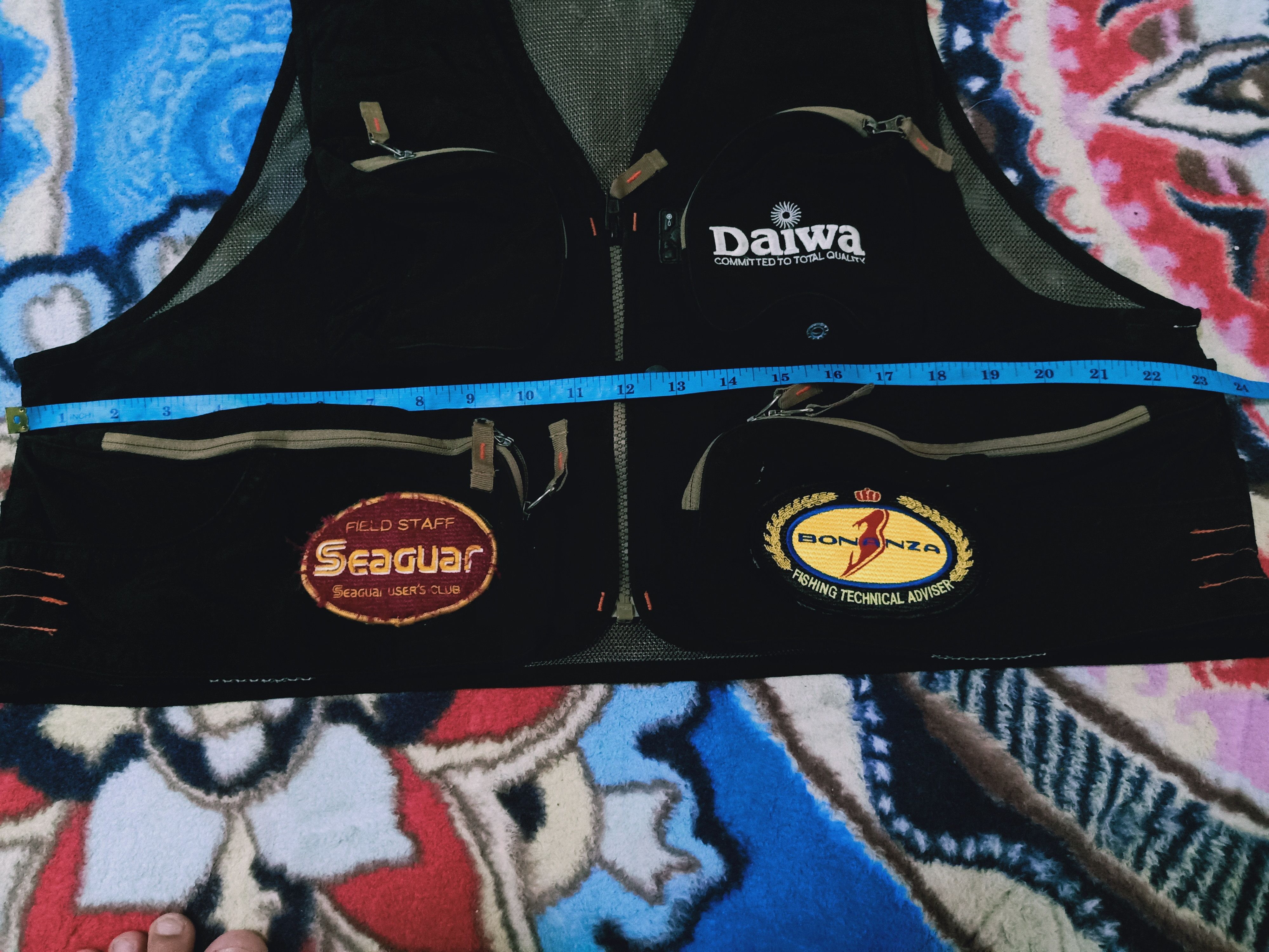 Japanese Brand DAIWA PATCHED HypeVEST Size US L / EU 52-54 / 3 - 6 Thumbnail