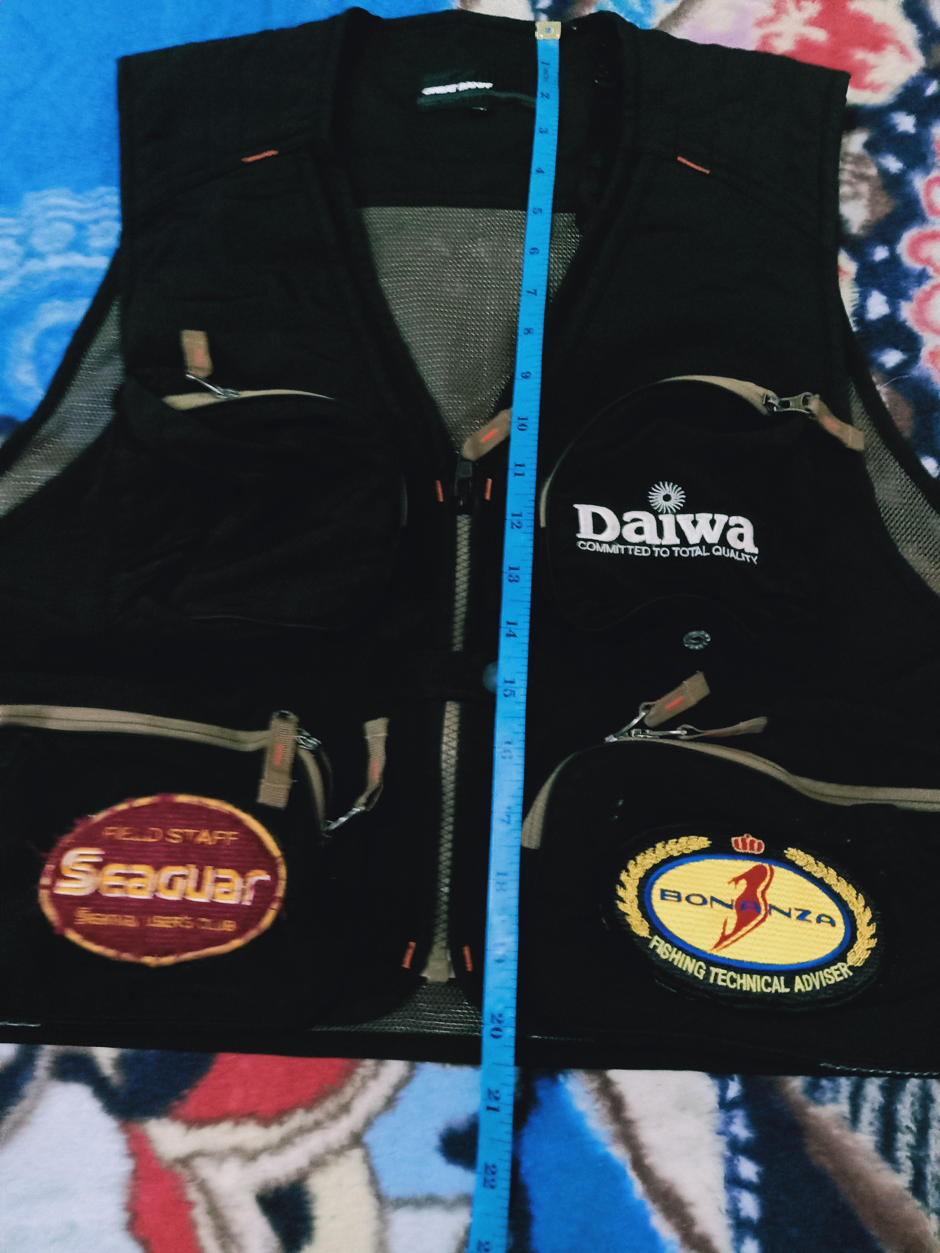 Japanese Brand DAIWA PATCHED HypeVEST Size US L / EU 52-54 / 3 - 7 Thumbnail