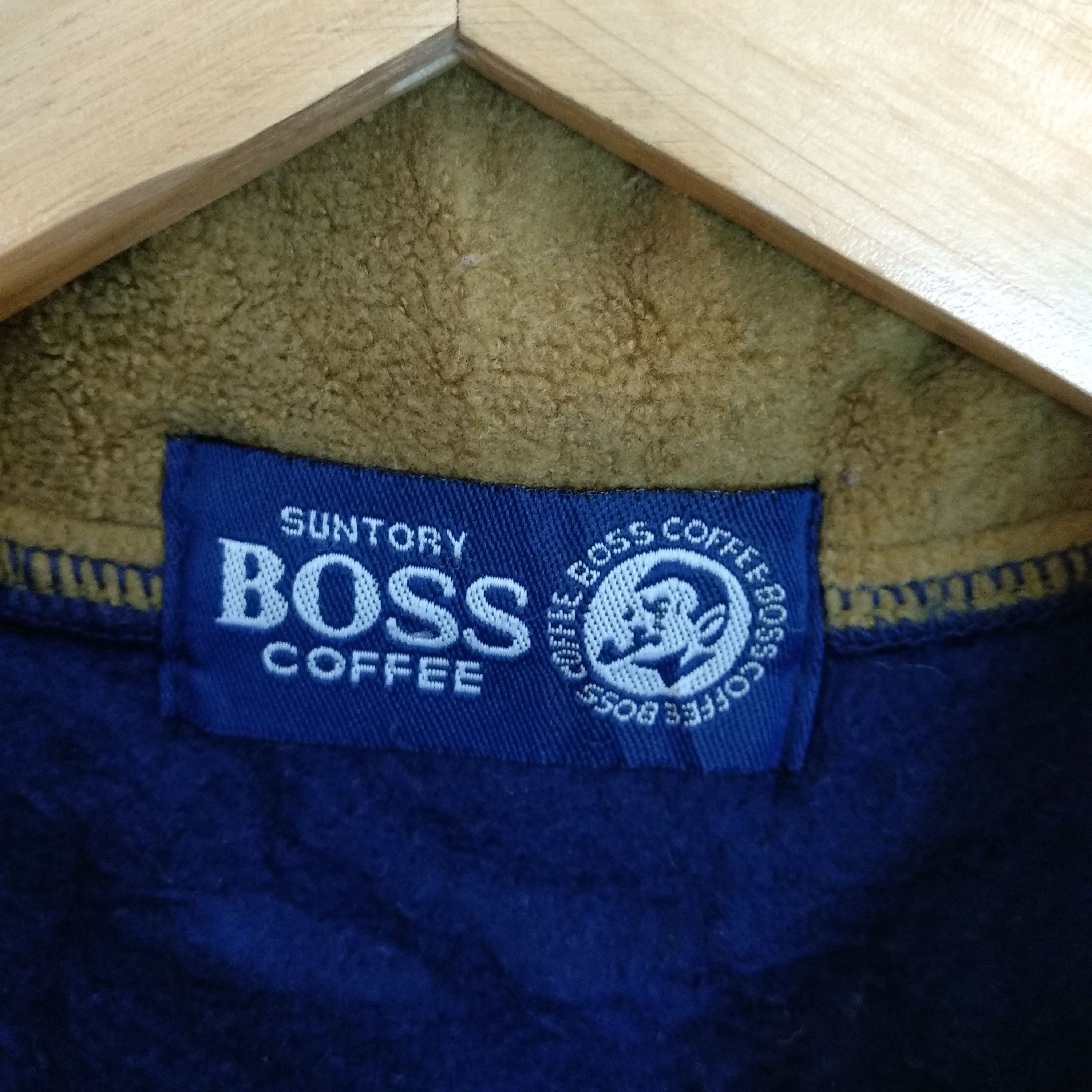 Japanese Brand Vintage SUNTORY BOSS COFFEE Fleece Vest Size US L / EU 52-54 / 3 - 9 Thumbnail